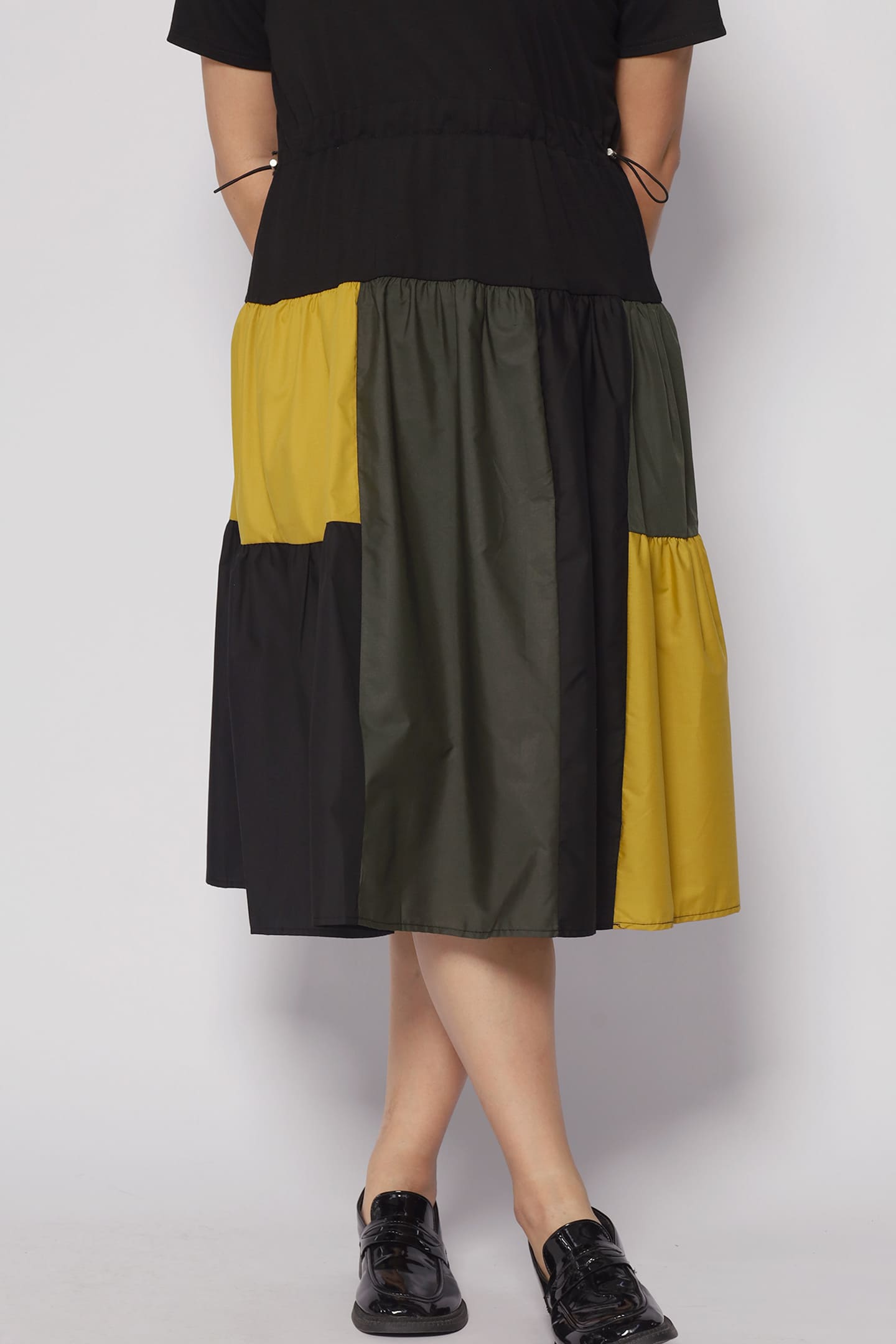 Backorders Tania Colourblock Dress in Yellow Green