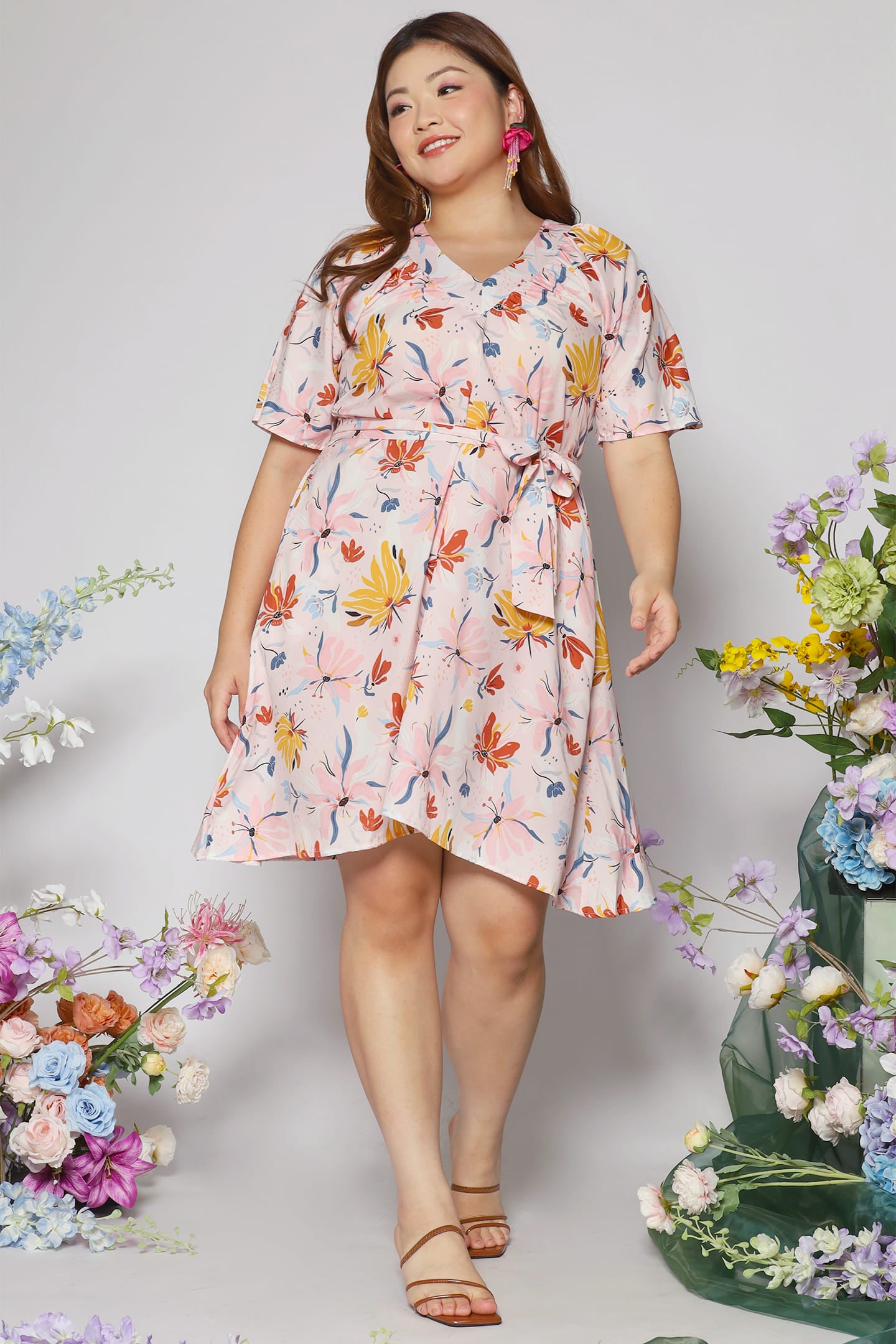 Tayler V Dress in Autumn Breeze