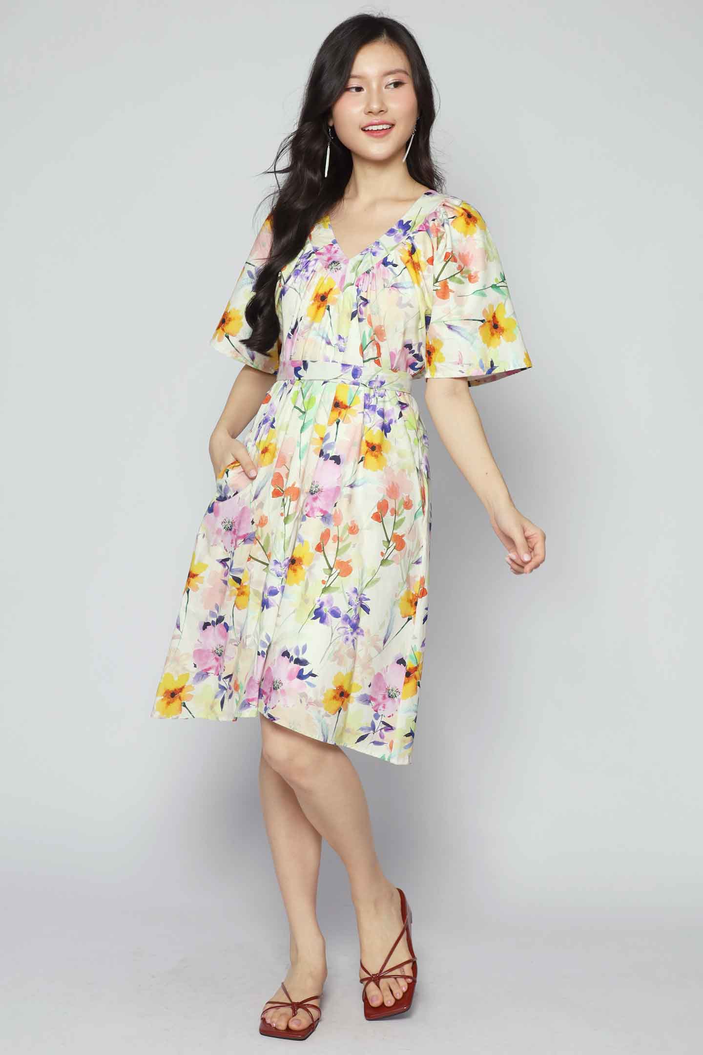 Tayler V Dress in Spring Canvas