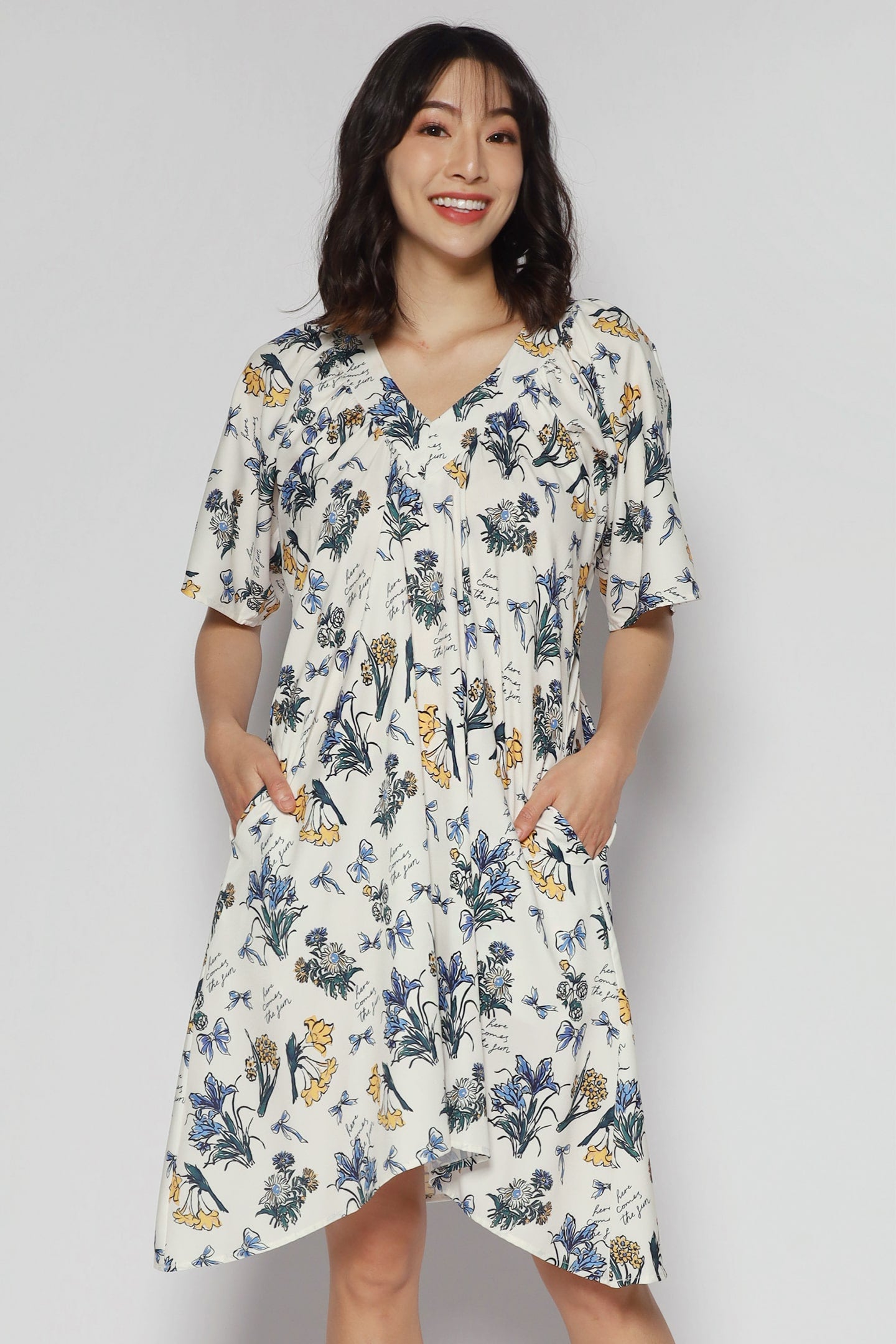 Tayler V Dress in Botanical