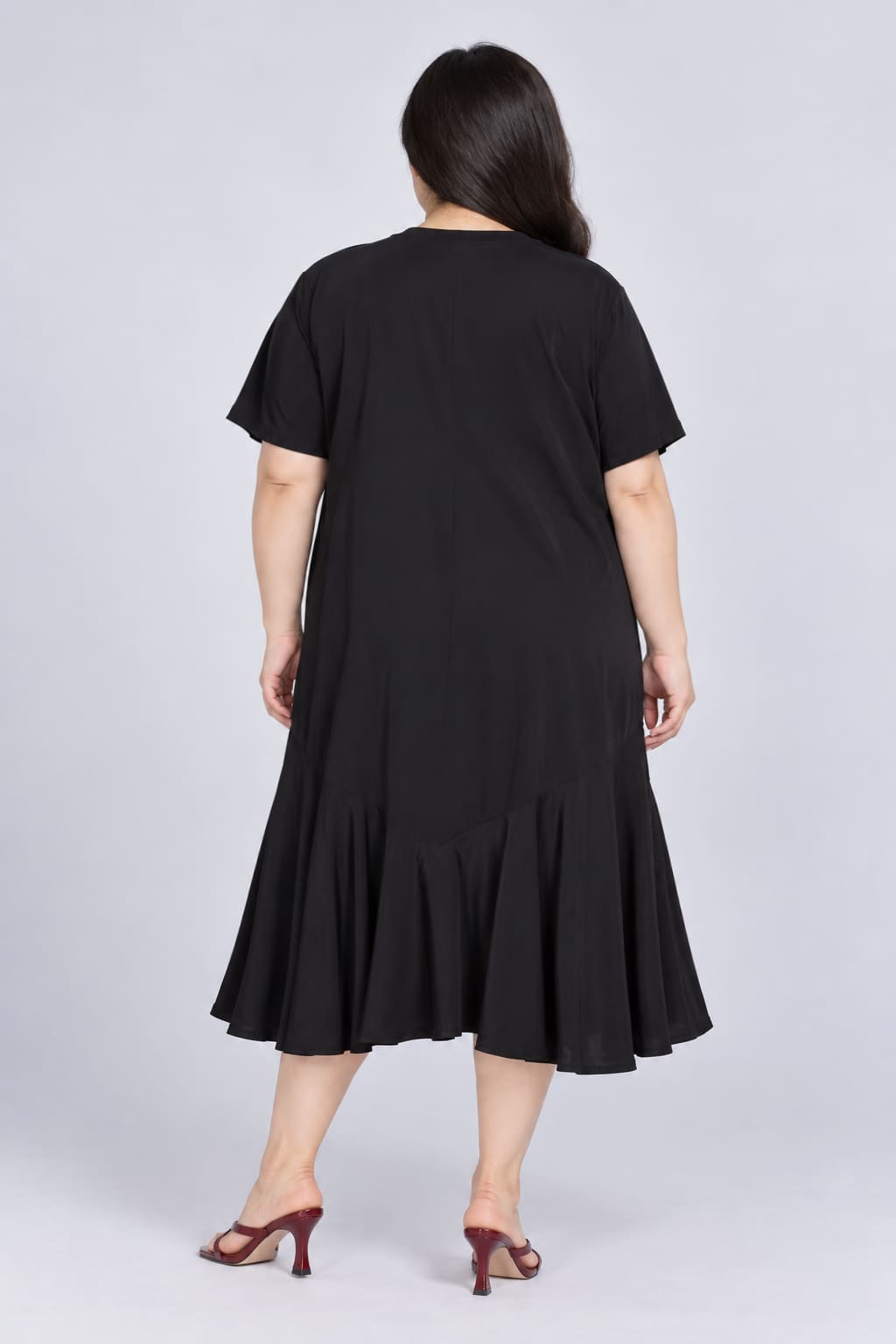 TE+ : Gisele Dress in Black