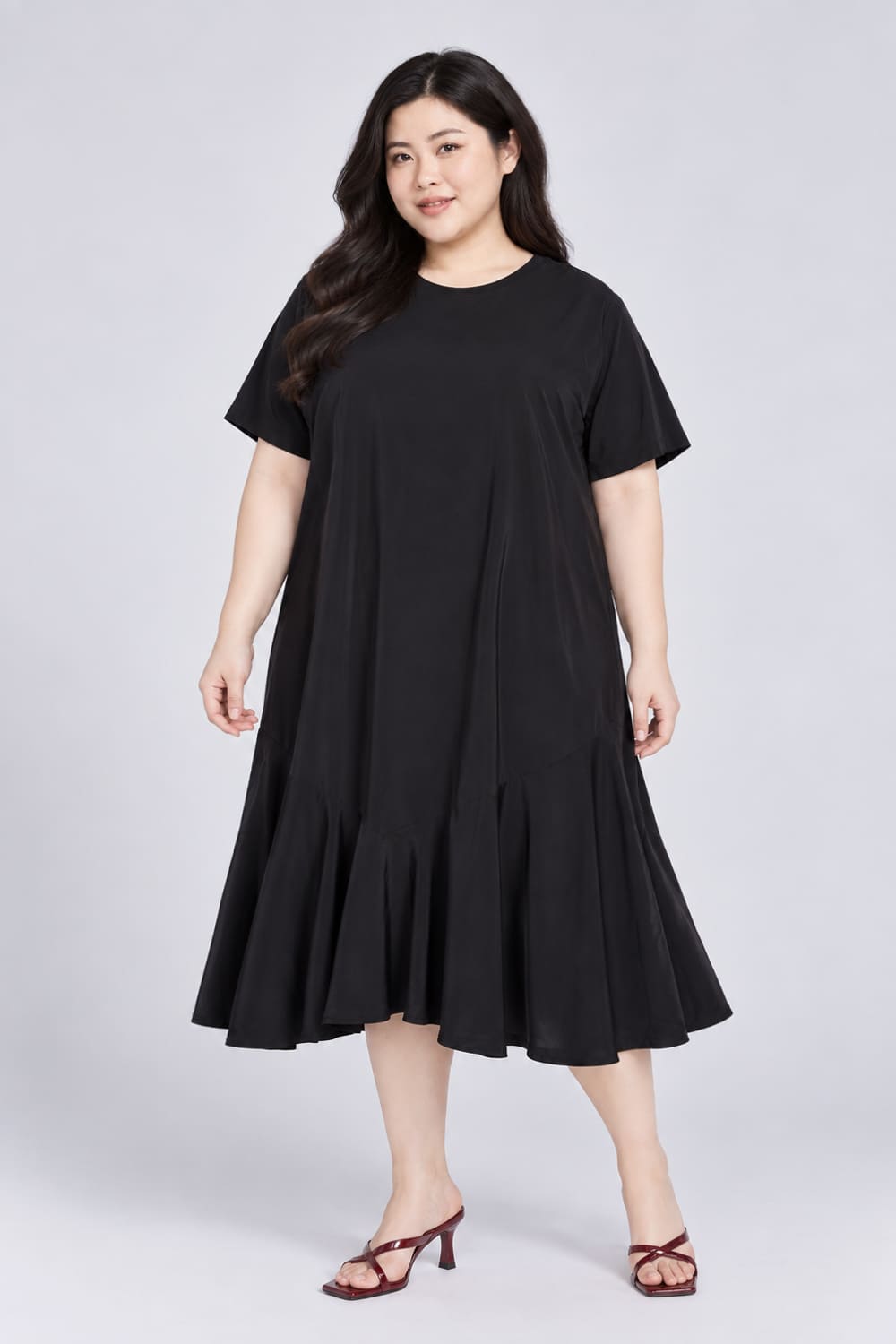 TE+ : Gisele Dress in Black