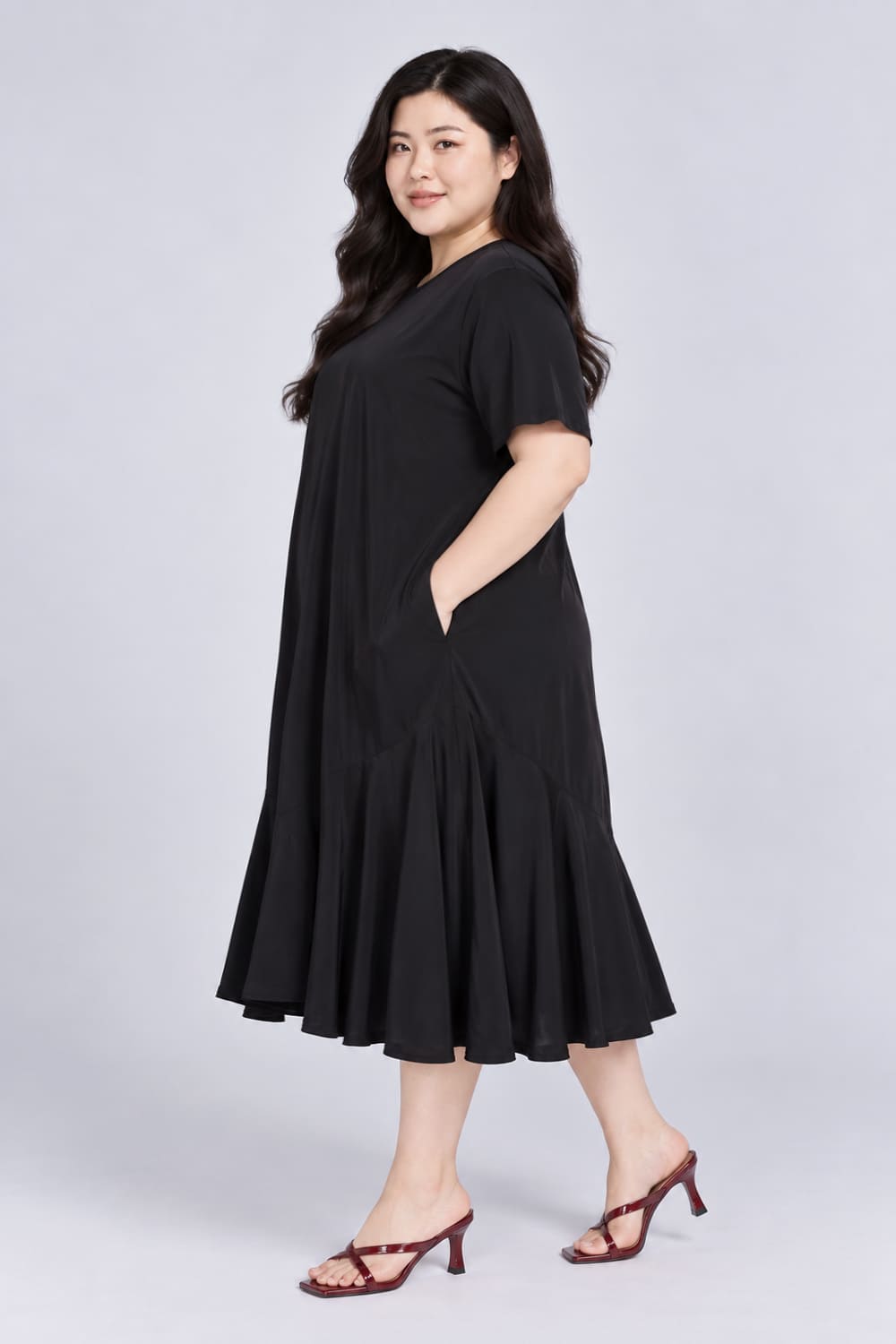 TE+ : Gisele Dress in Black