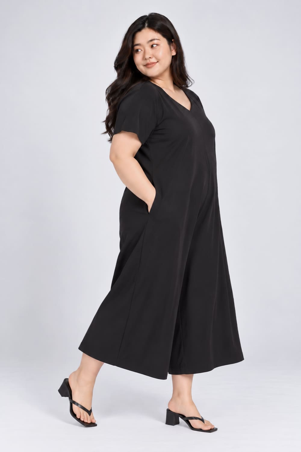 TE+ : Shirokuro Jumpsuit in Black