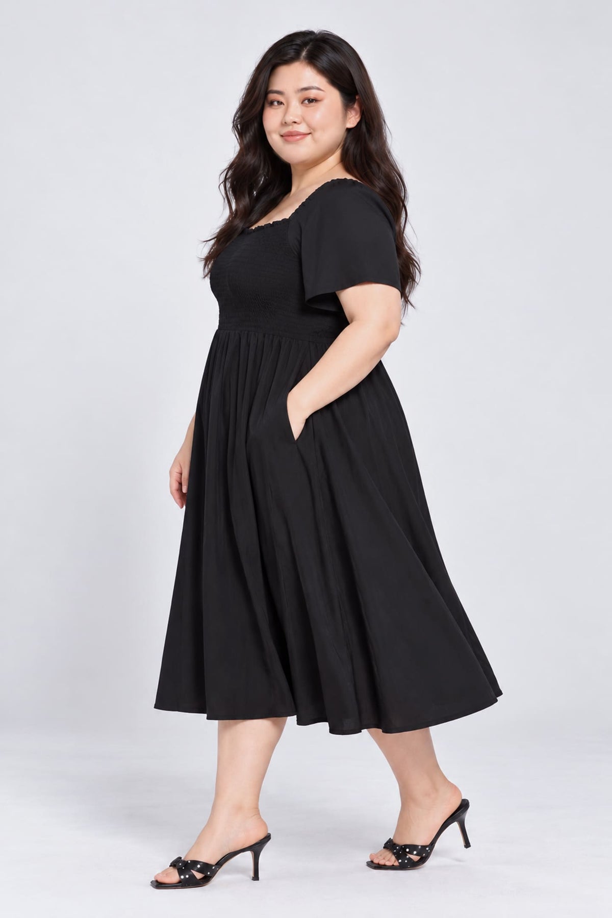 TE+ : Sora Dress in Black