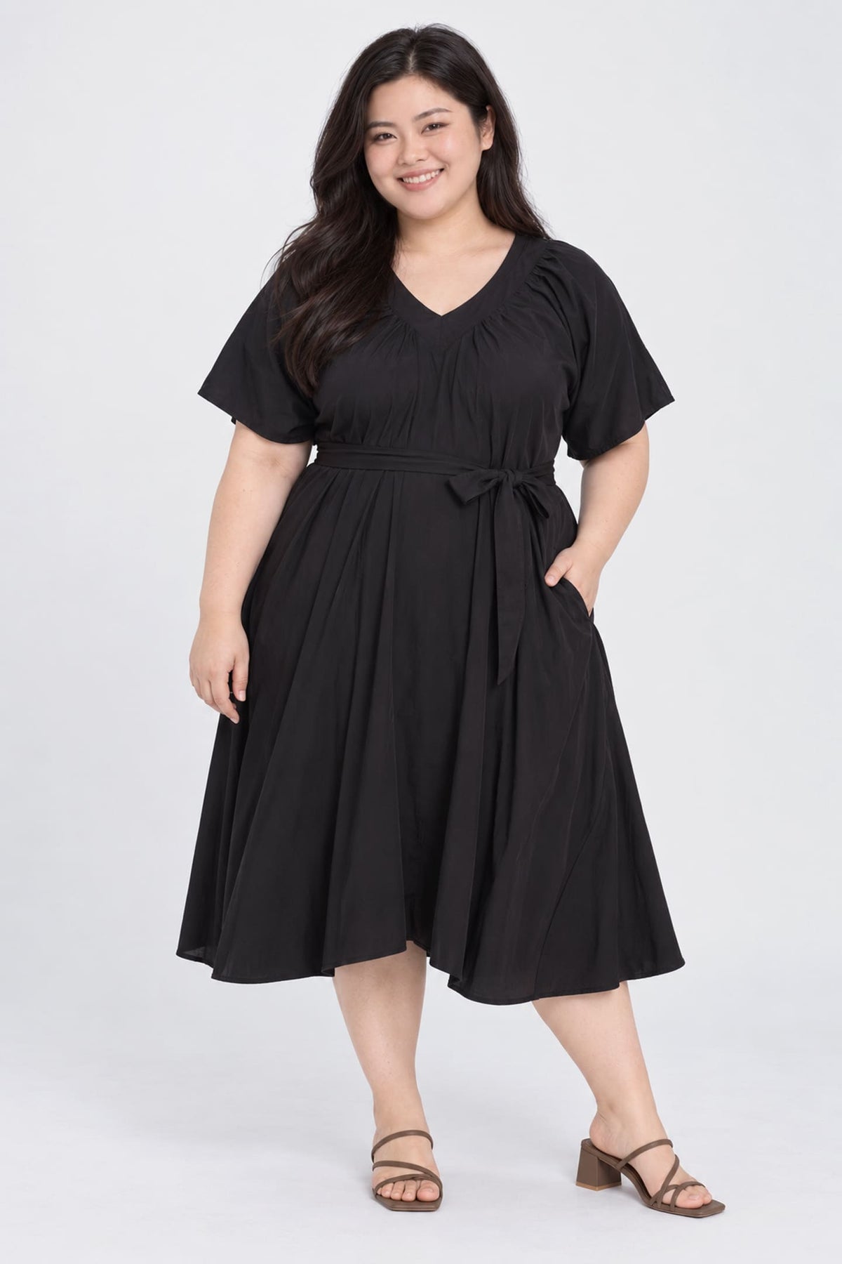 TE+ : Whitney V Dress in Black