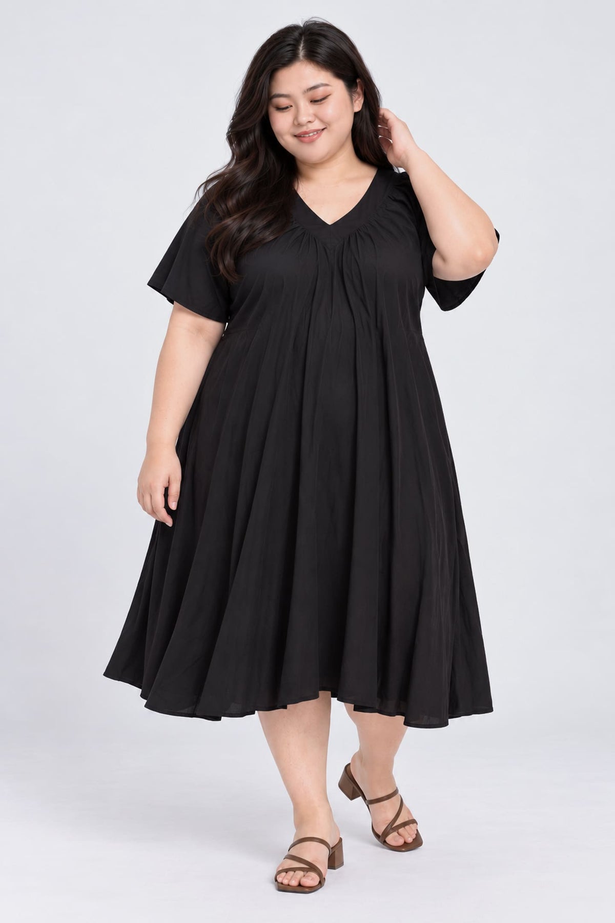 TE+ : Whitney V Dress in Black