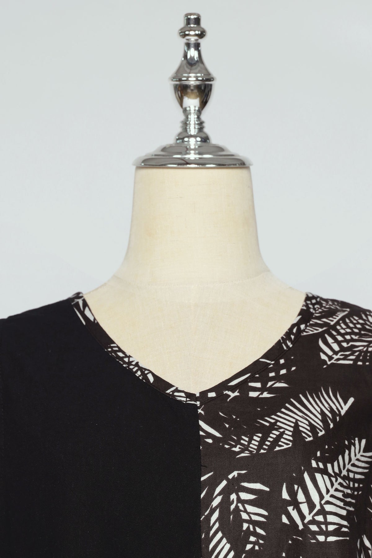 PO - Torie Dress in Black Ferns