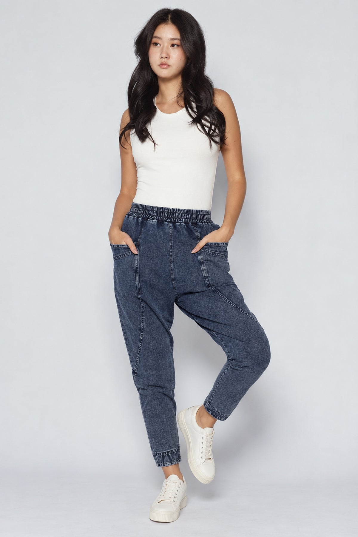 Backorders Tove Pants in Blue