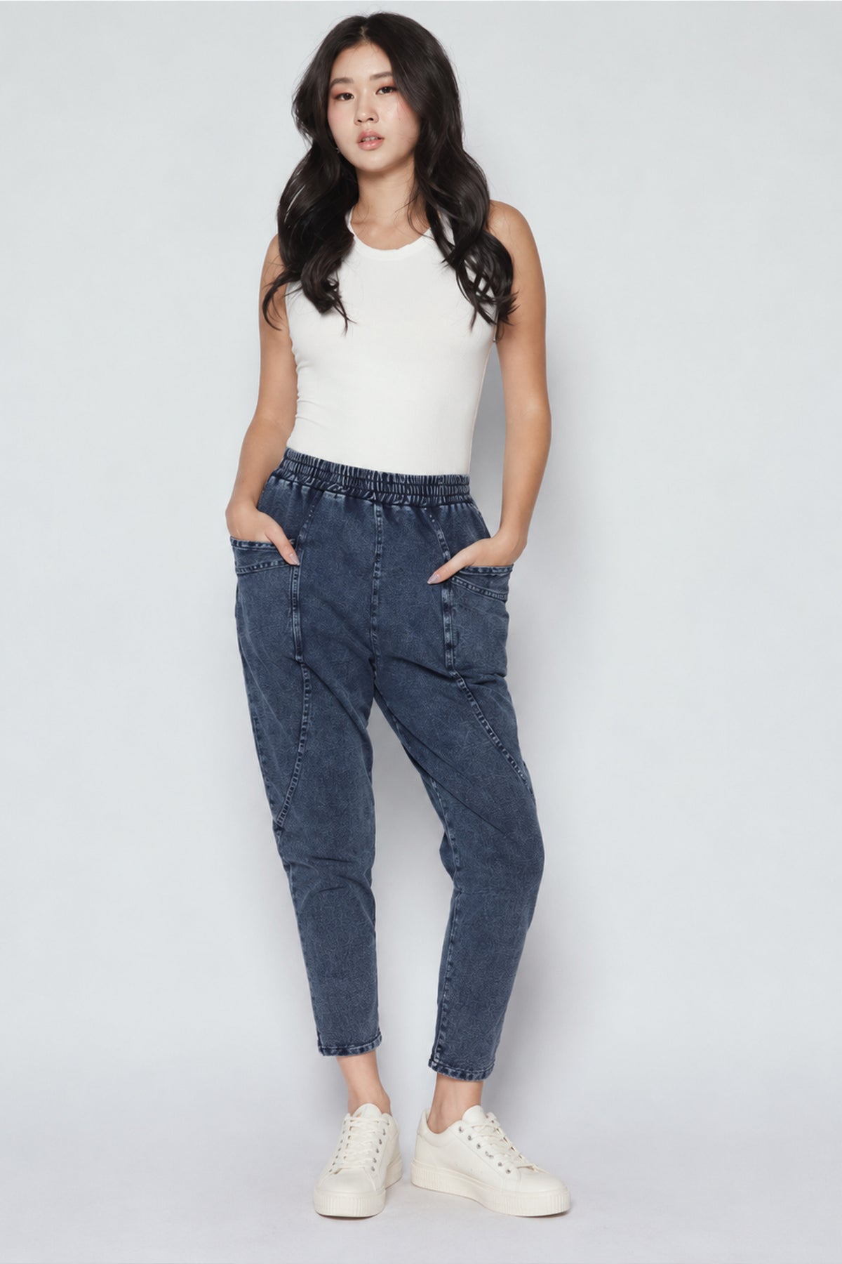 Backorders Tove Pants in Blue
