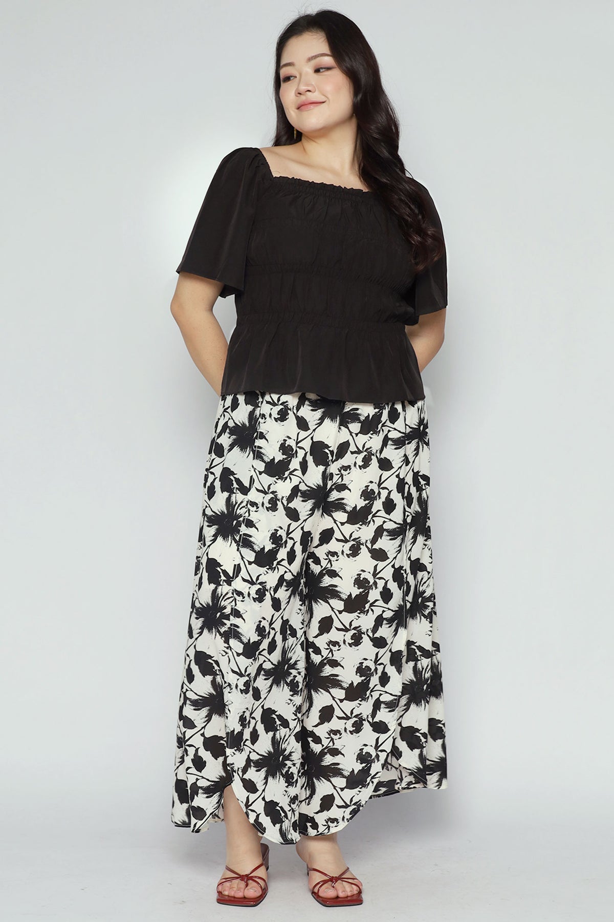 Tokyo Top in Black