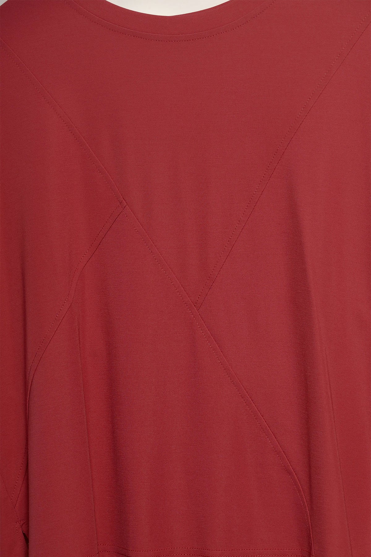 Easy by TE - Uxia Geometric Panel Top in Blush Red