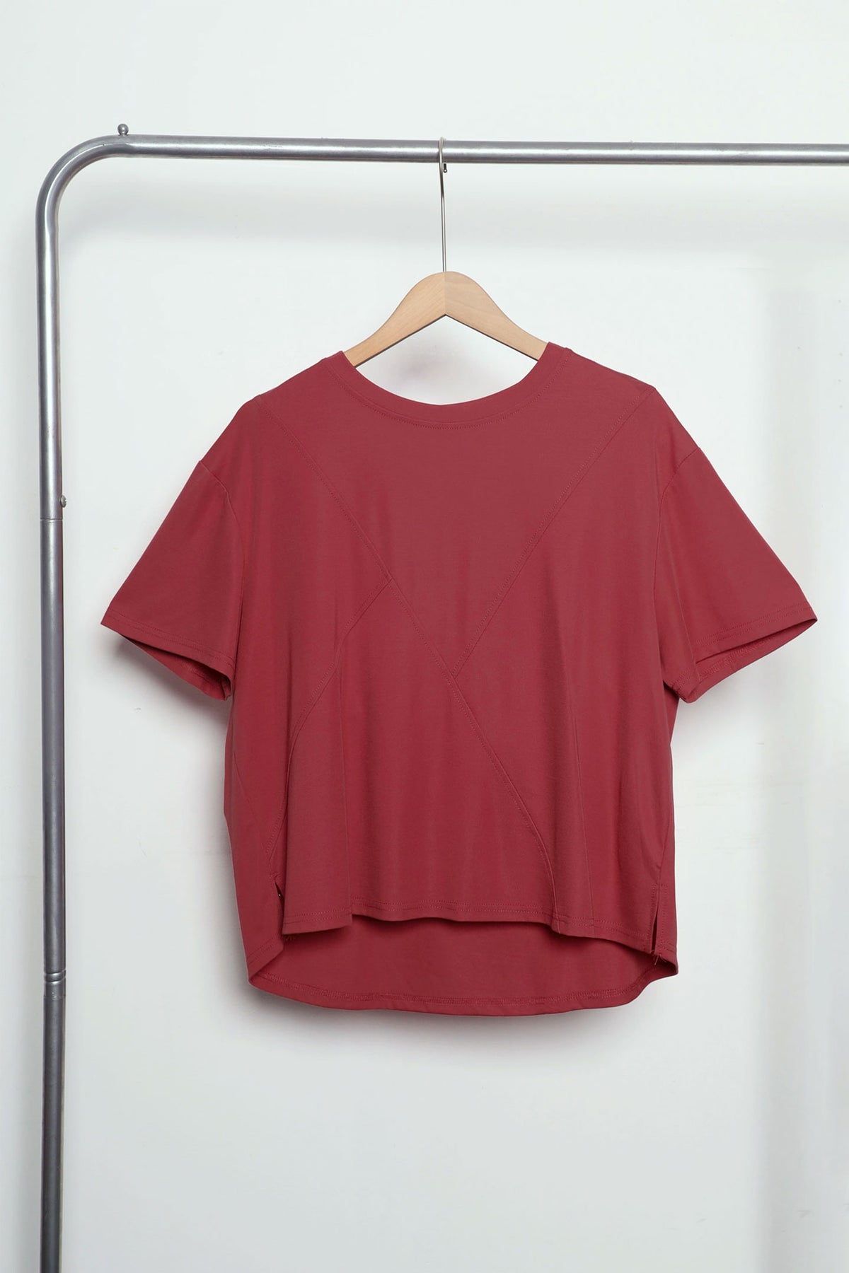 Easy by TE - Uxia Geometric Panel Top in Blush Red