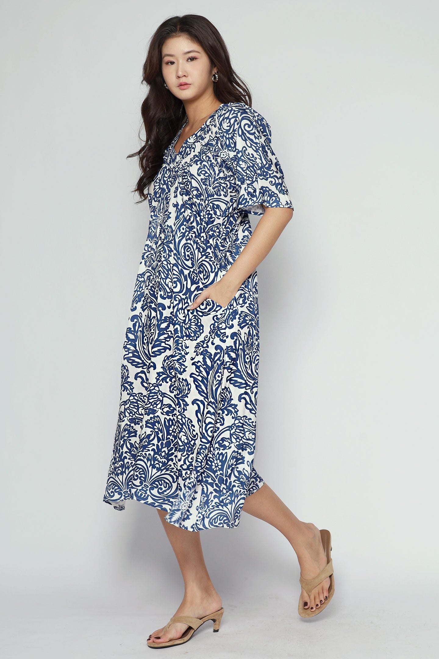 Whitney V Dress in Bluelit Blooms