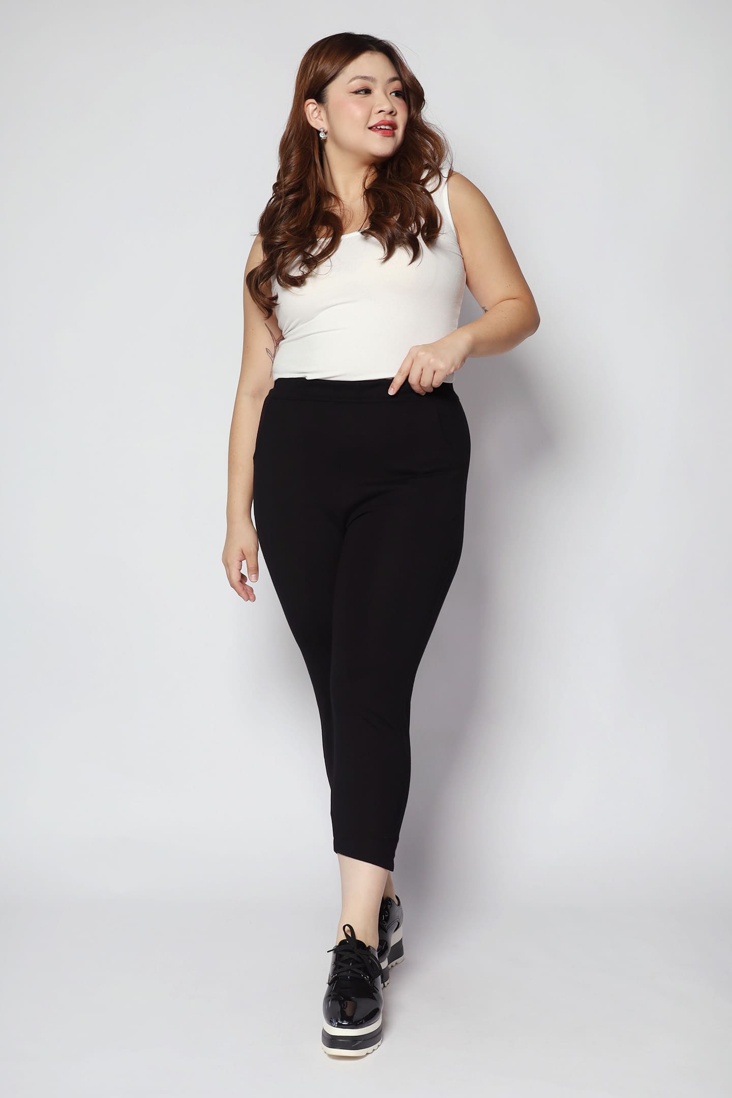 SUPERSTAR: Classics - Yoges Pants in Black