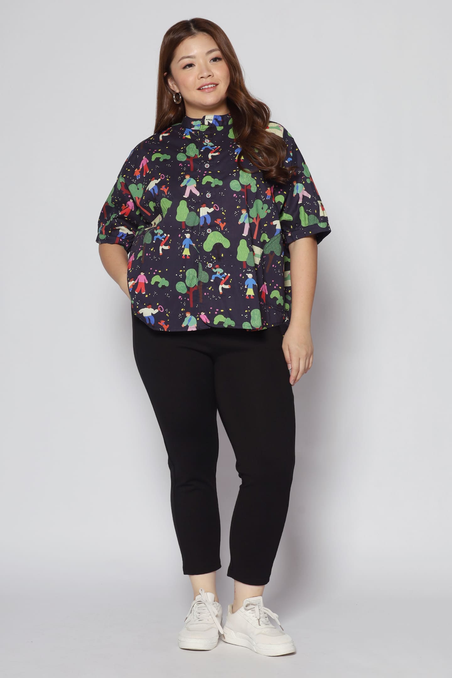 Backorders Yoges Pants in Black (New Version)