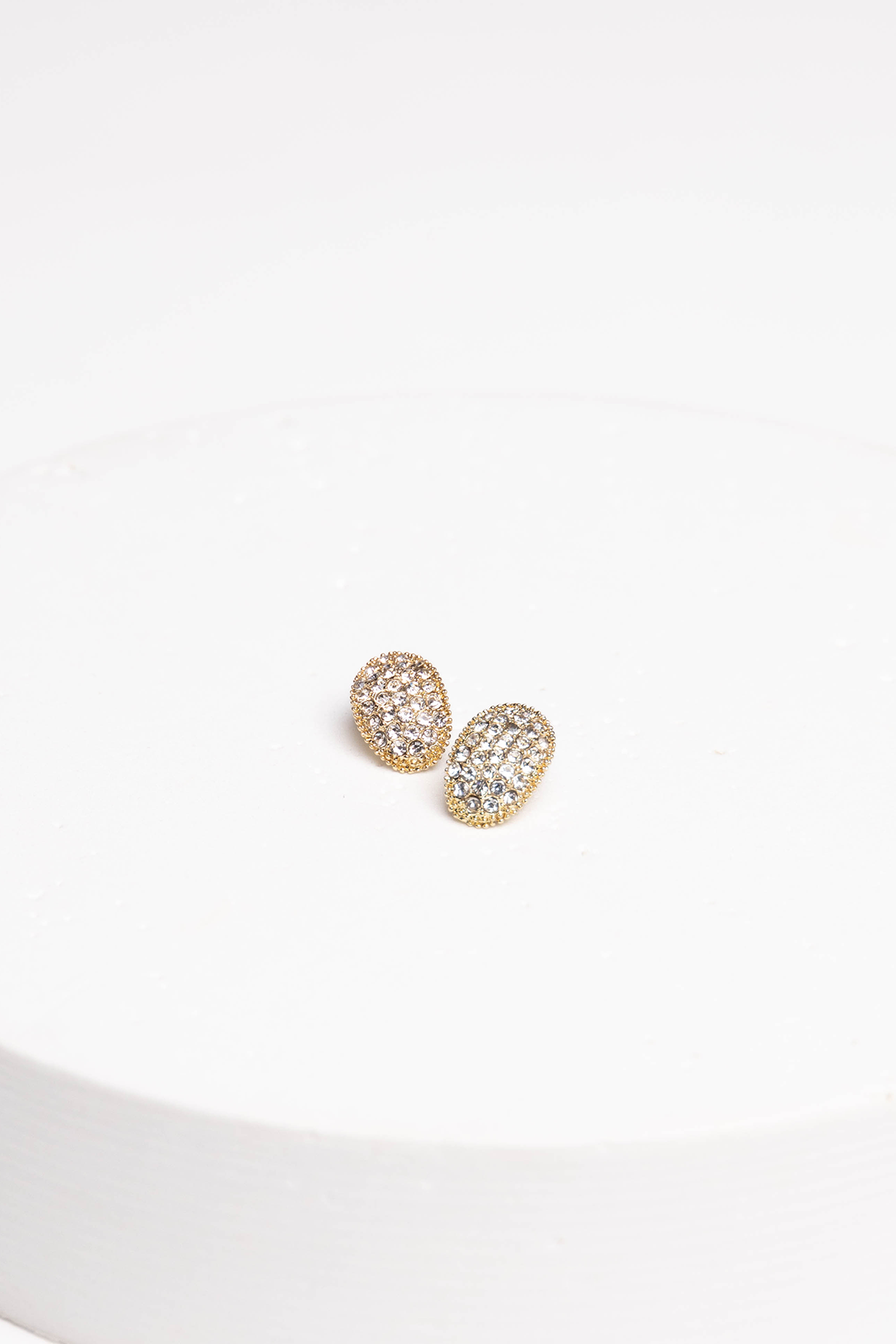 Maya Oval Studded Earrings