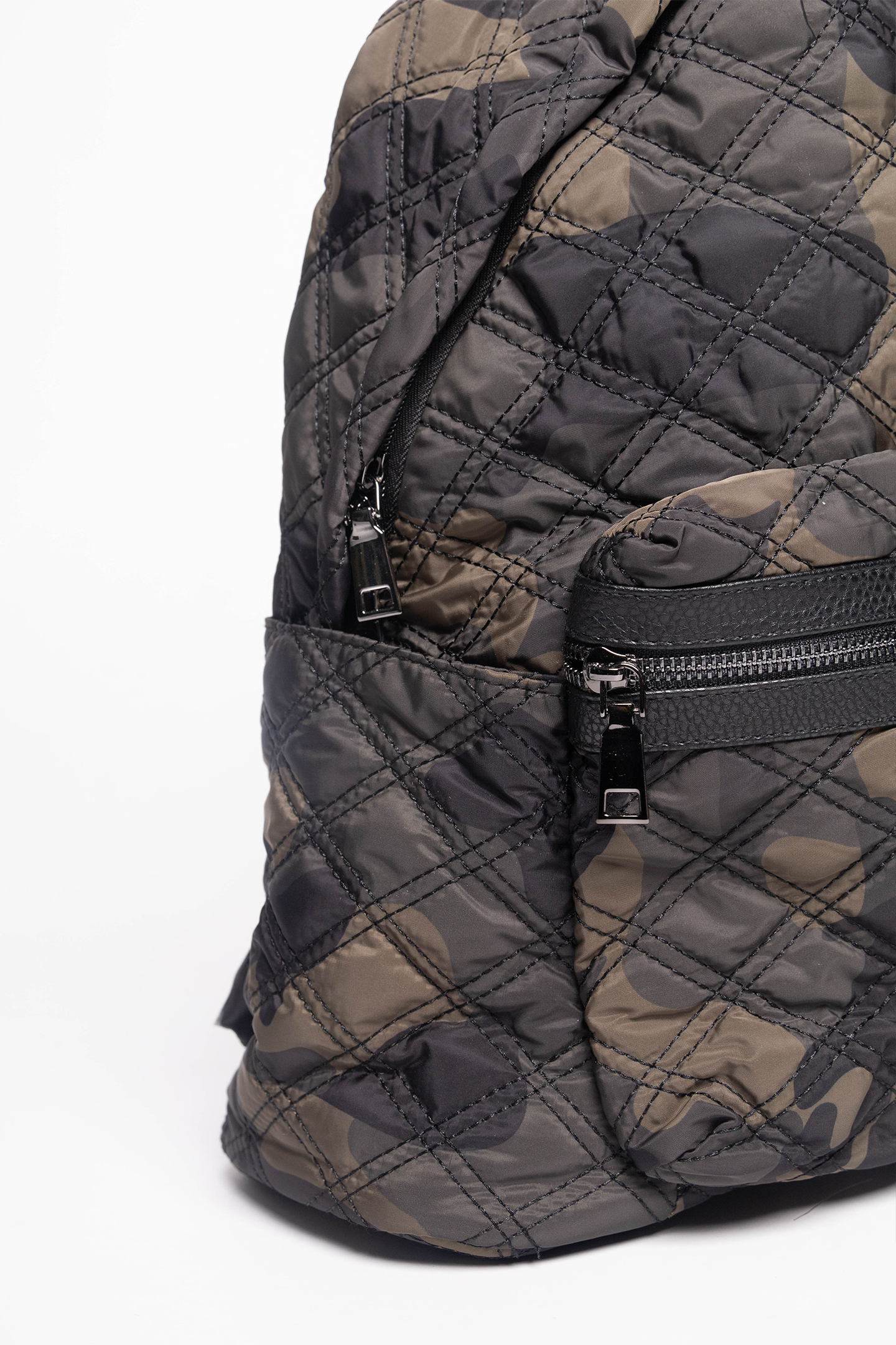 Classic Quilted Bag Pack in Camo