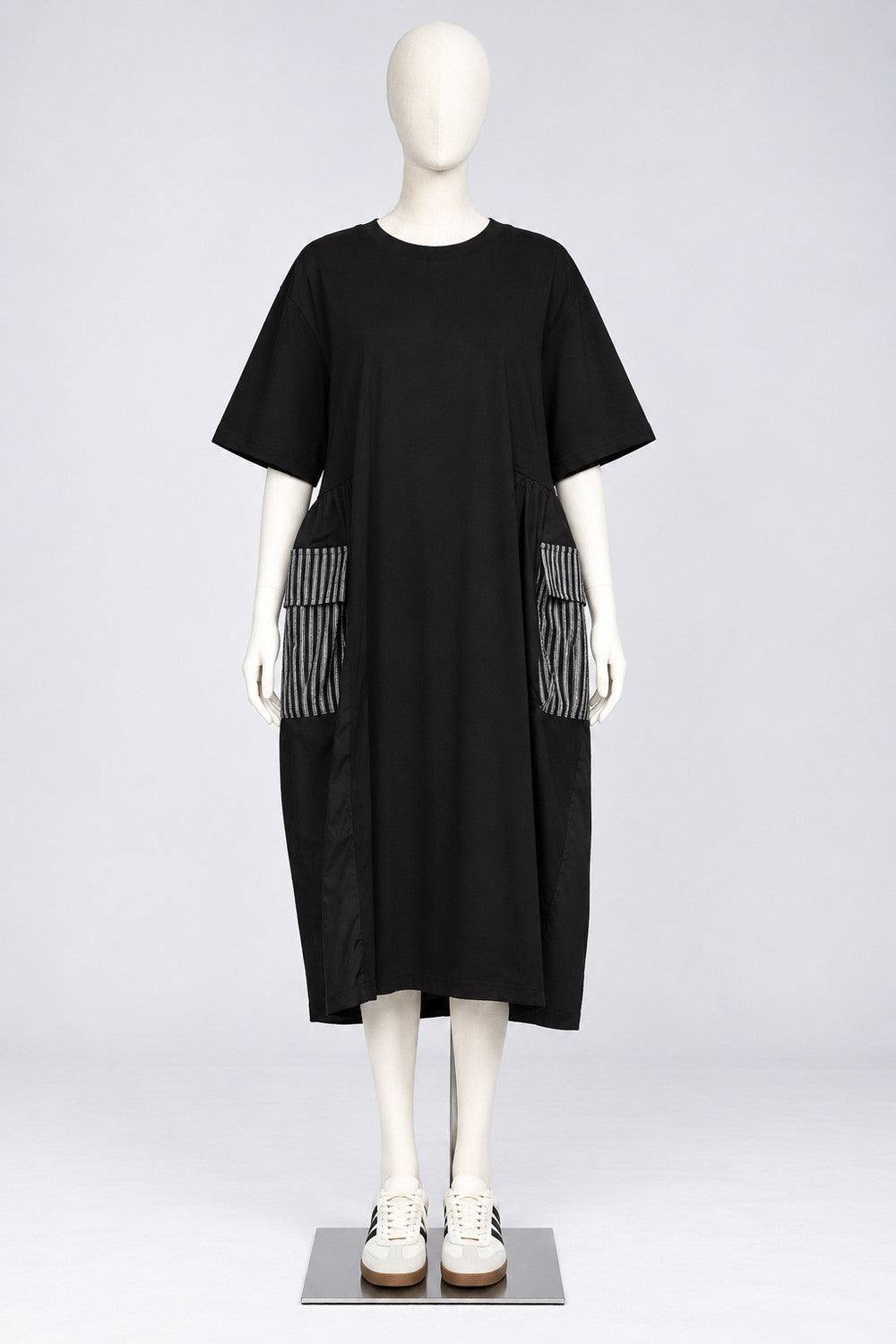 PO - Quinza Stripes Pocket Dress in Black