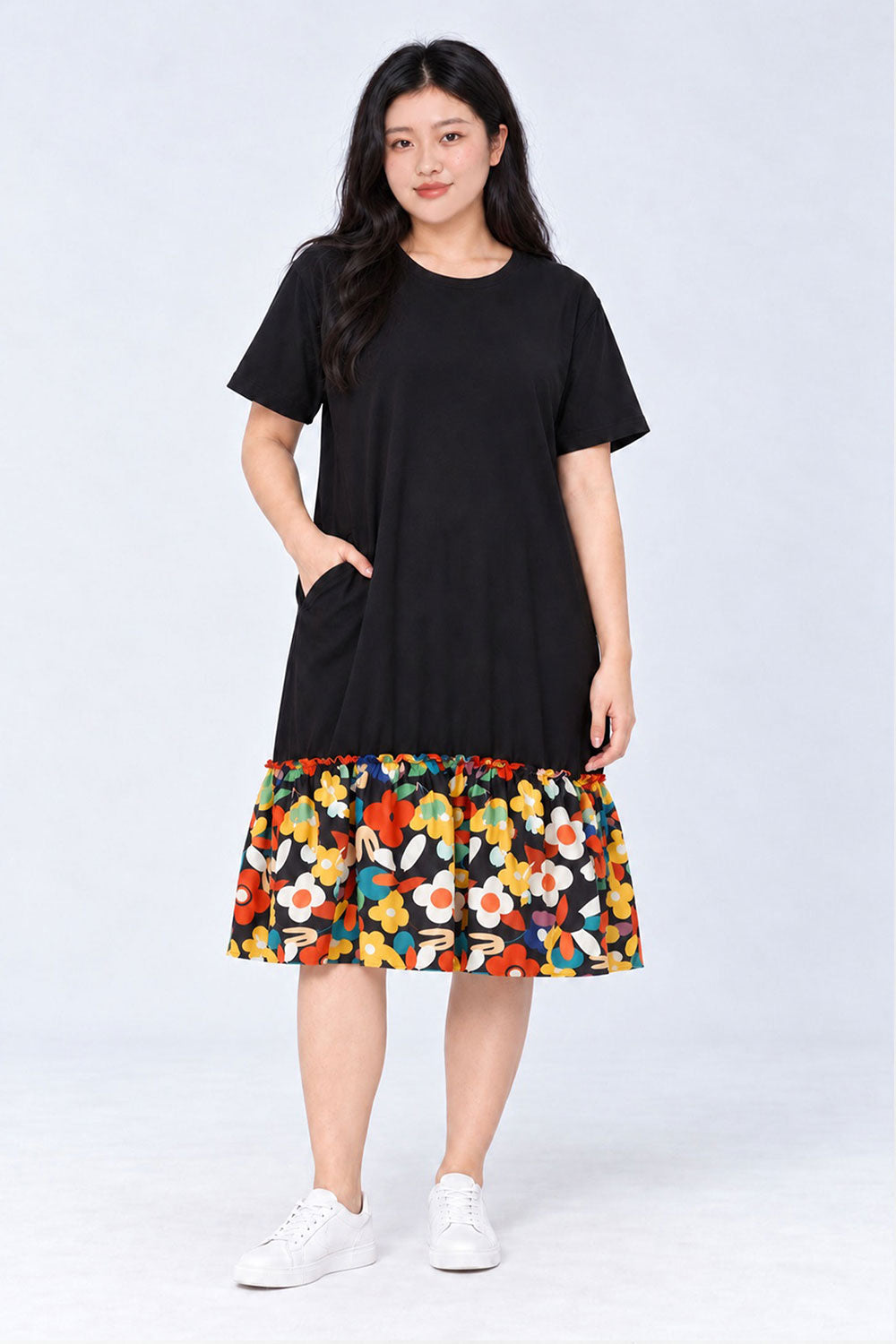 Robyn Dress in Groovy Bloom
