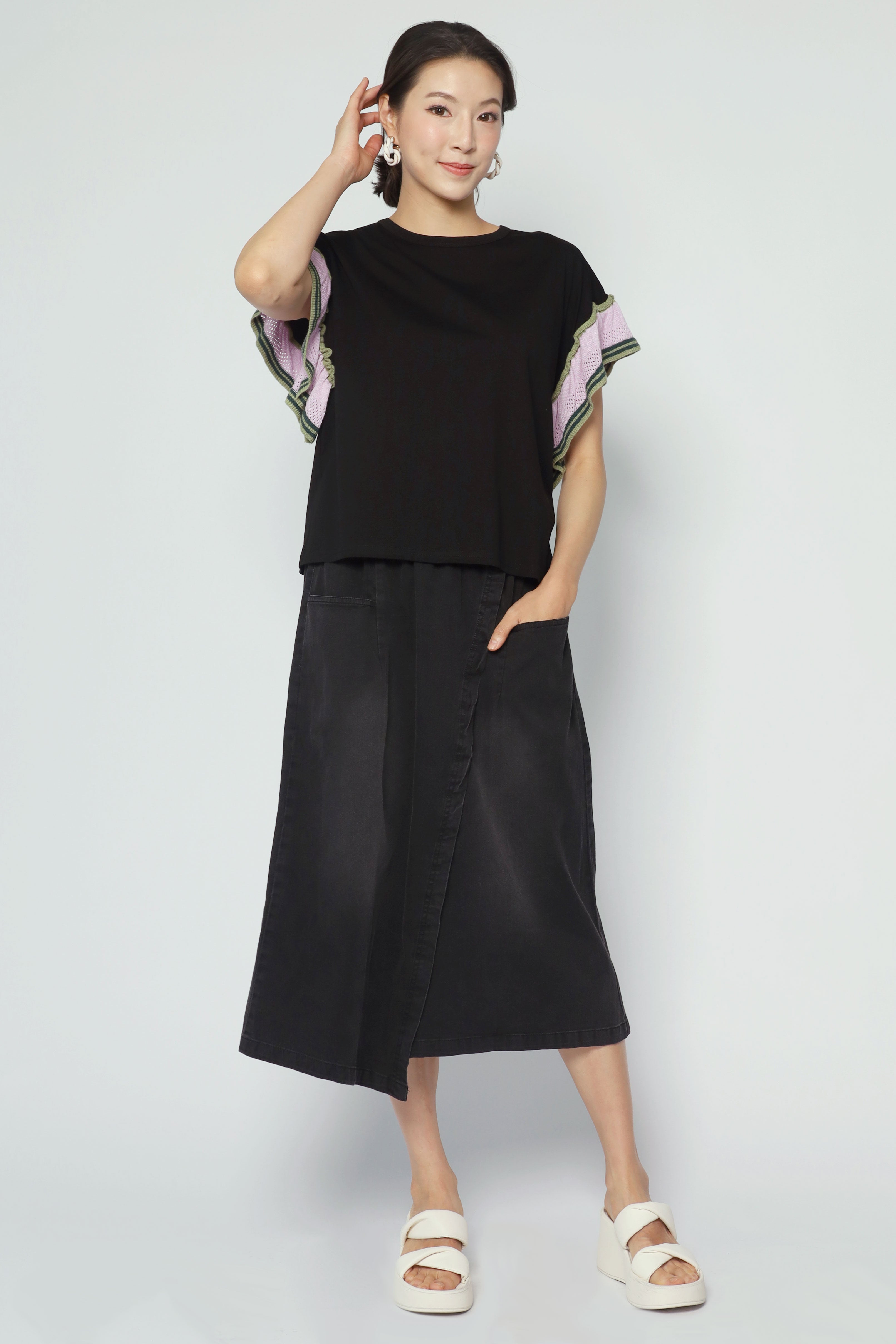 Aurelia Contrast Sleeves Top in Black