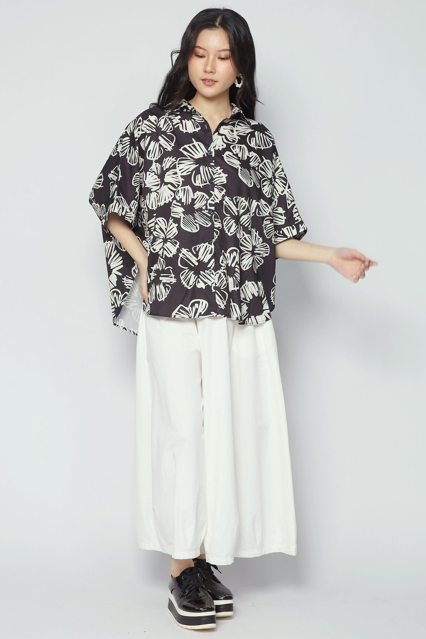 Avo Shirt in Wiggles Scribbles