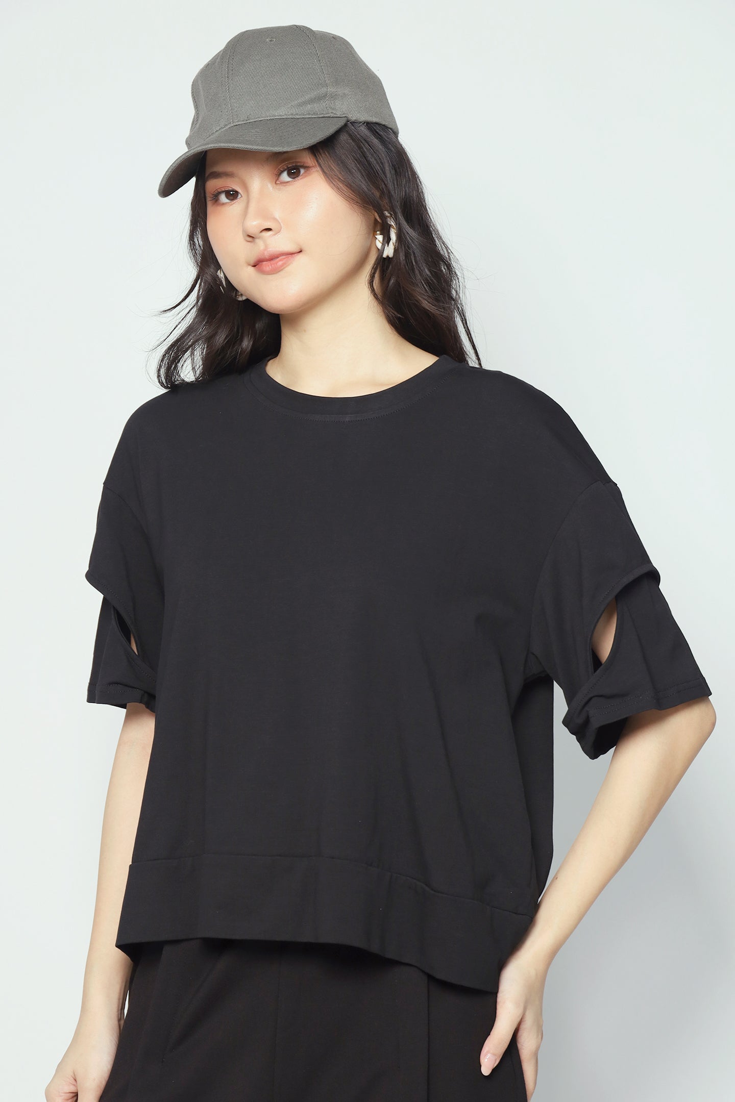 Axel Top in Black