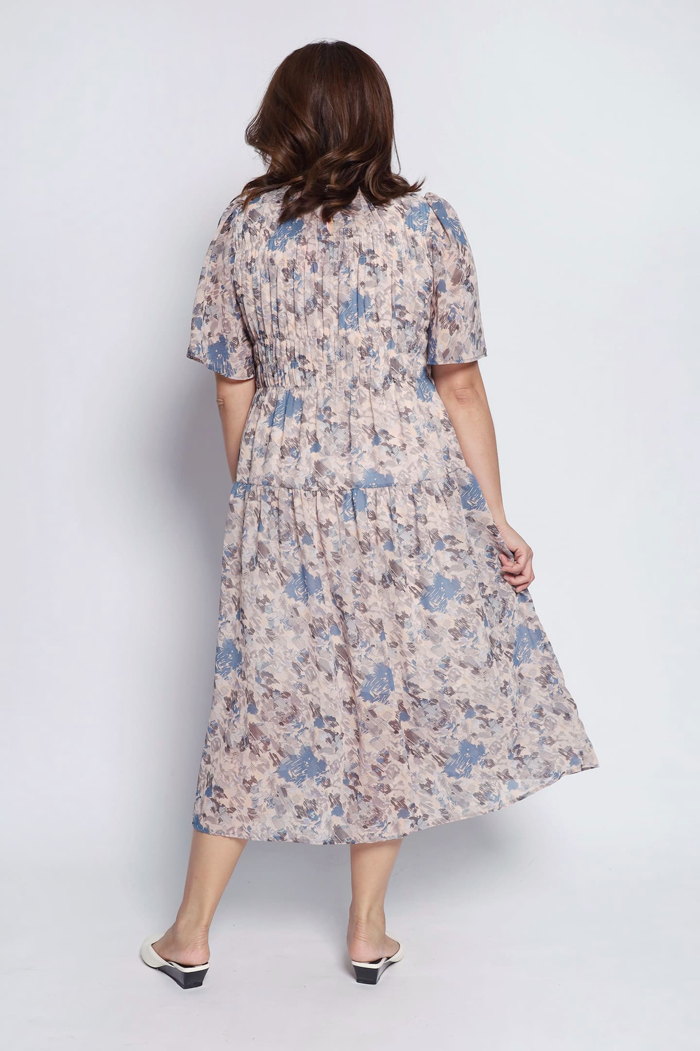 Astha Dress in Tea Garden