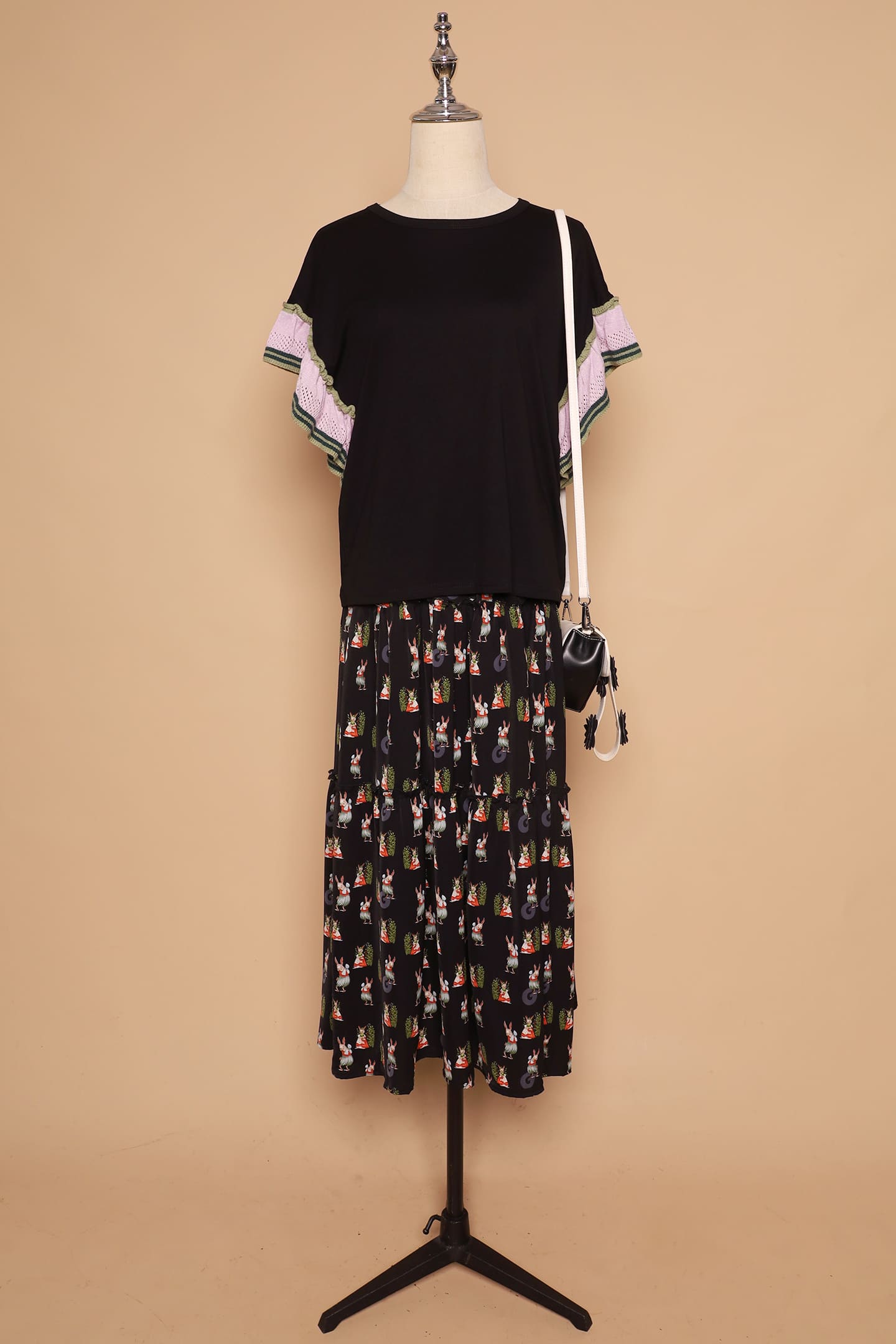 PO - Aurelia Contrast Sleeves Top in Black