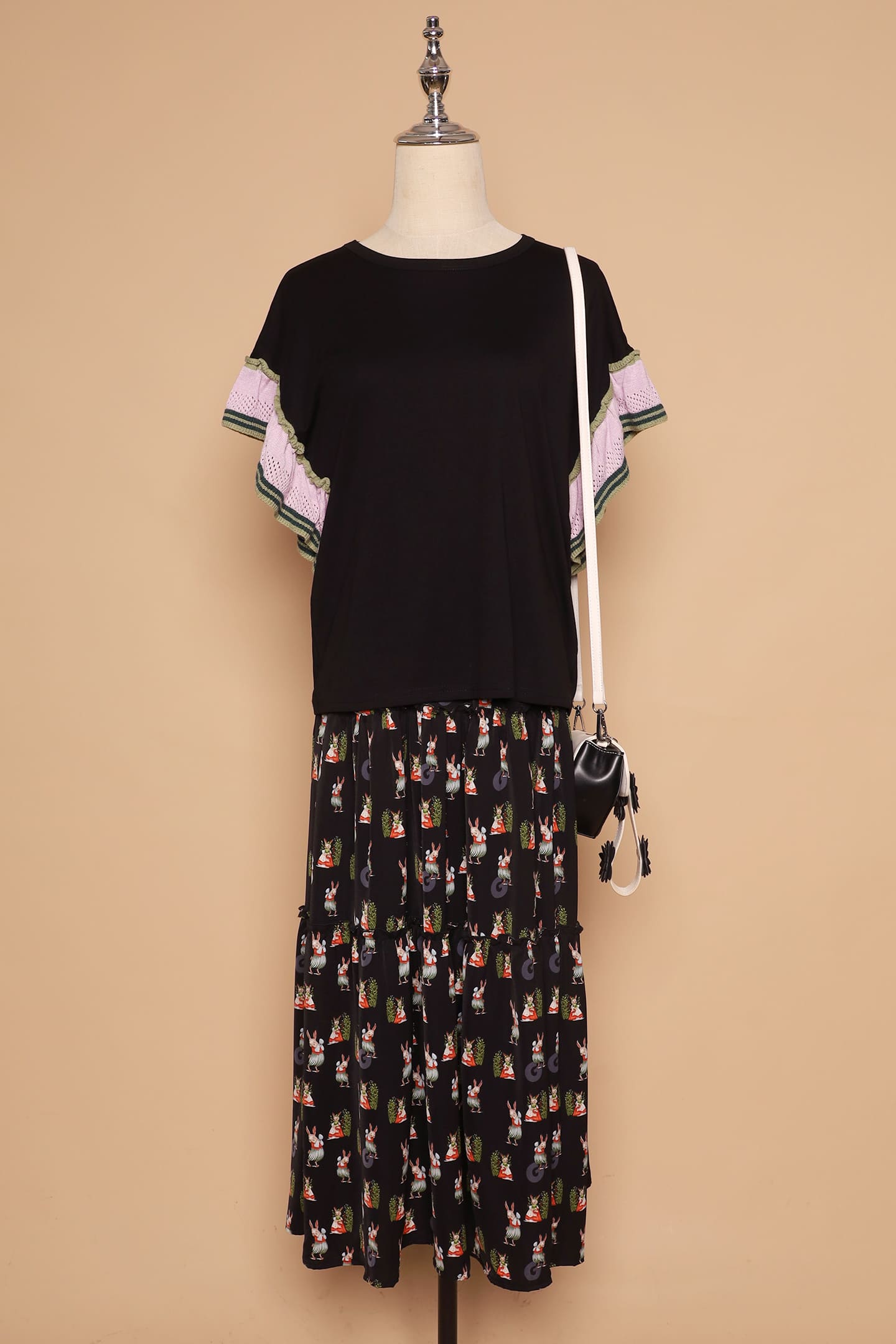 PO - Aurelia Contrast Sleeves Top in Black
