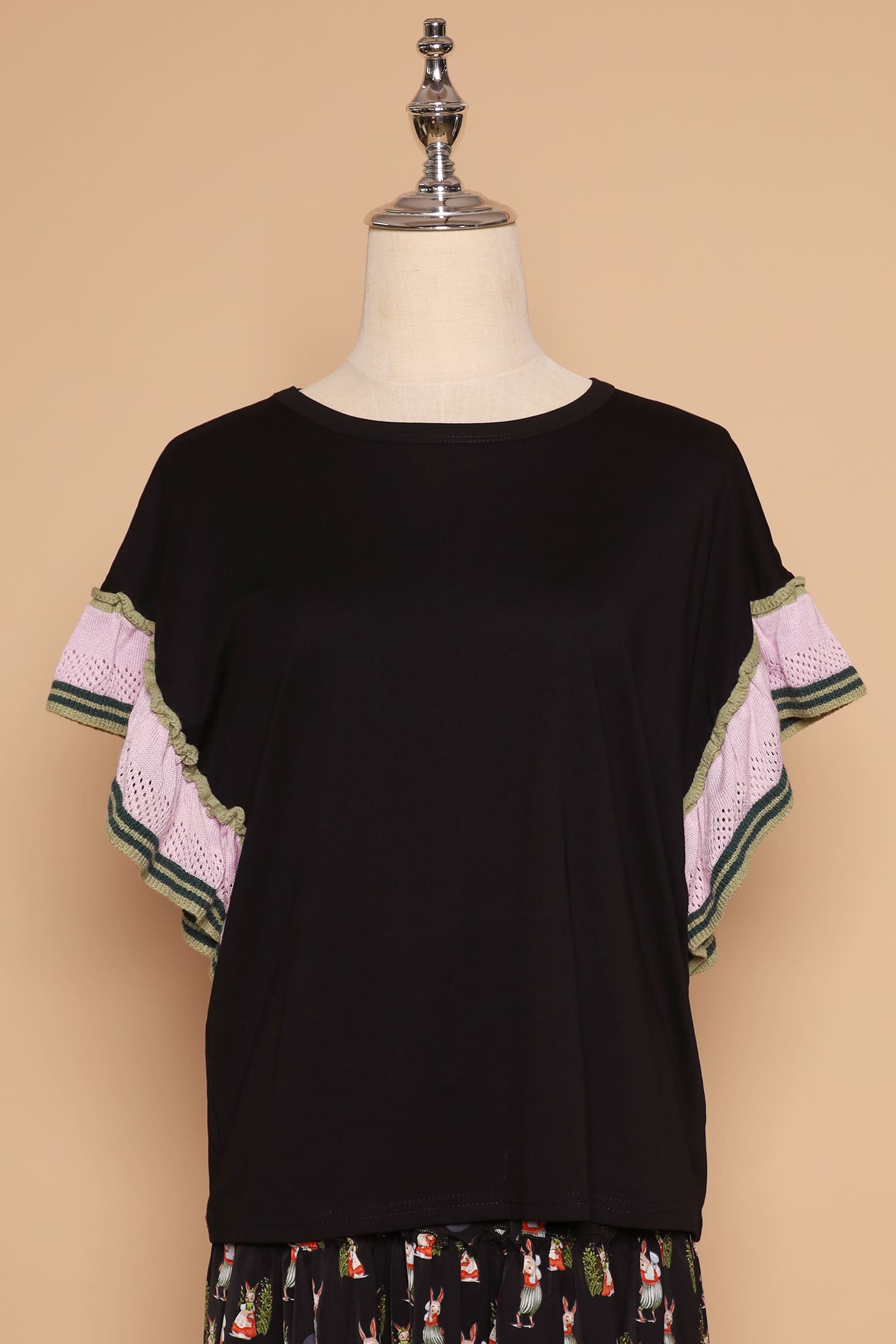 PO - Aurelia Contrast Sleeves Top in Black
