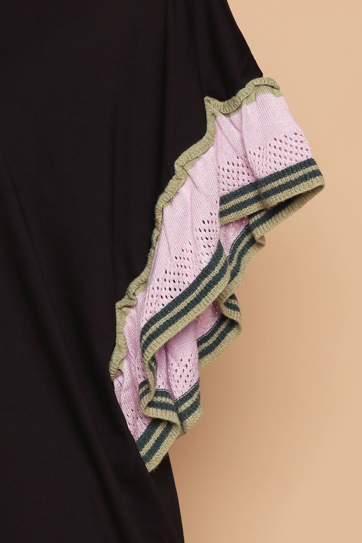 PO - Aurelia Contrast Sleeves Top in Black