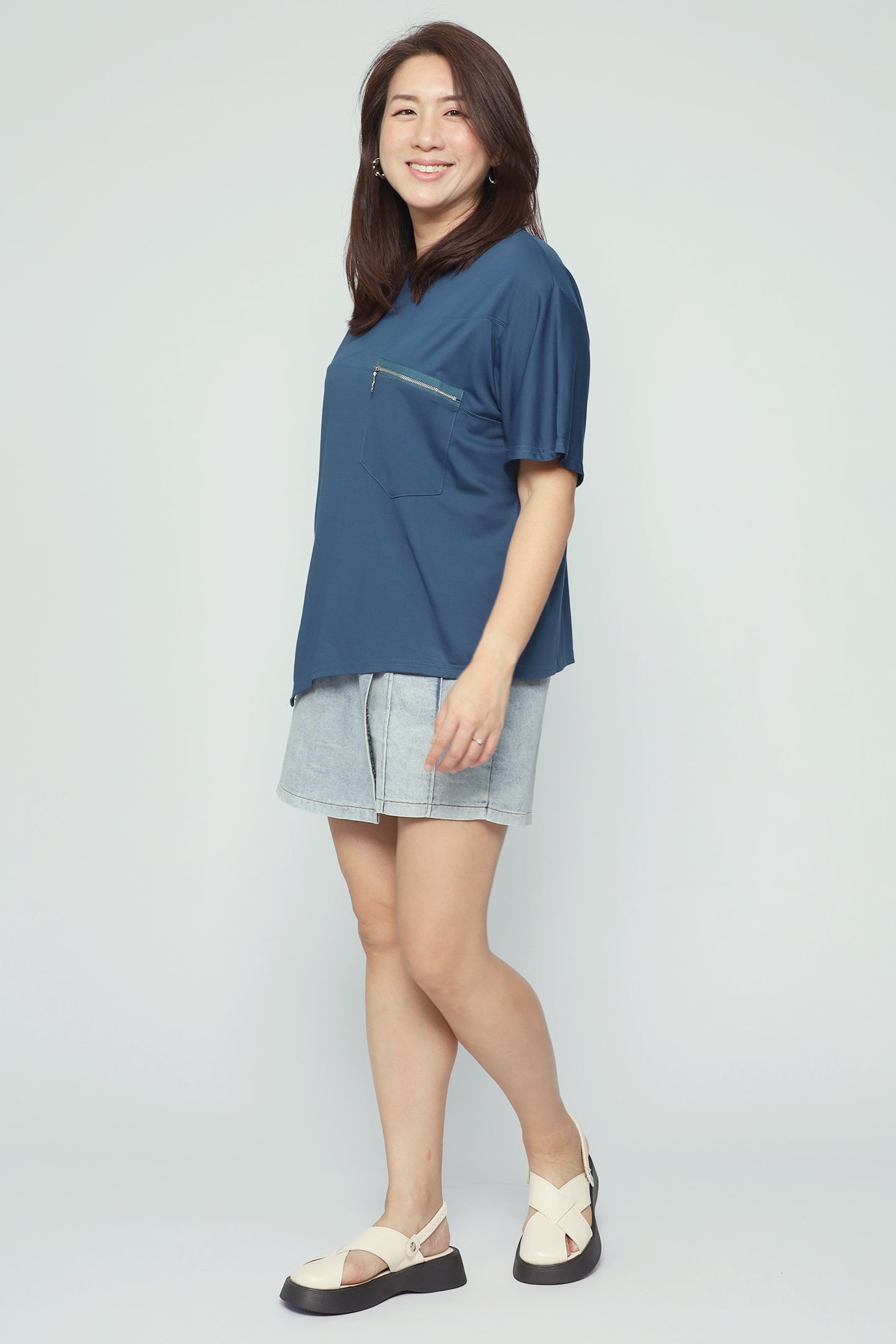Easy By TE - Slow Steps Zipper Top in Blue