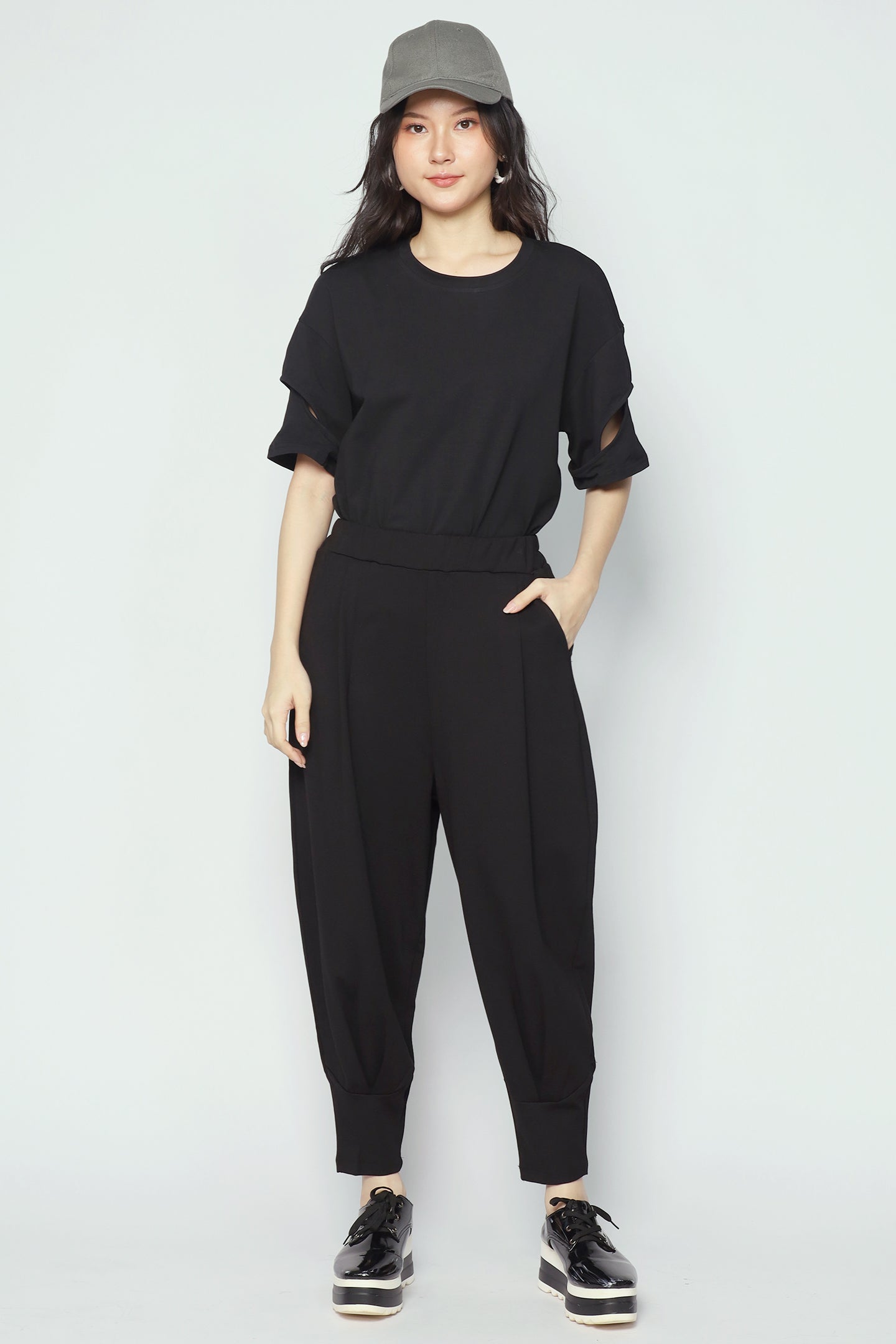 Backorders Cassa Pants in Black