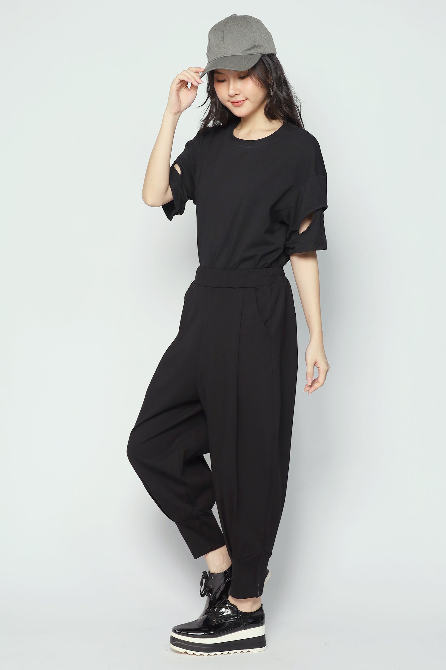 Backorders Cassa Pants in Black