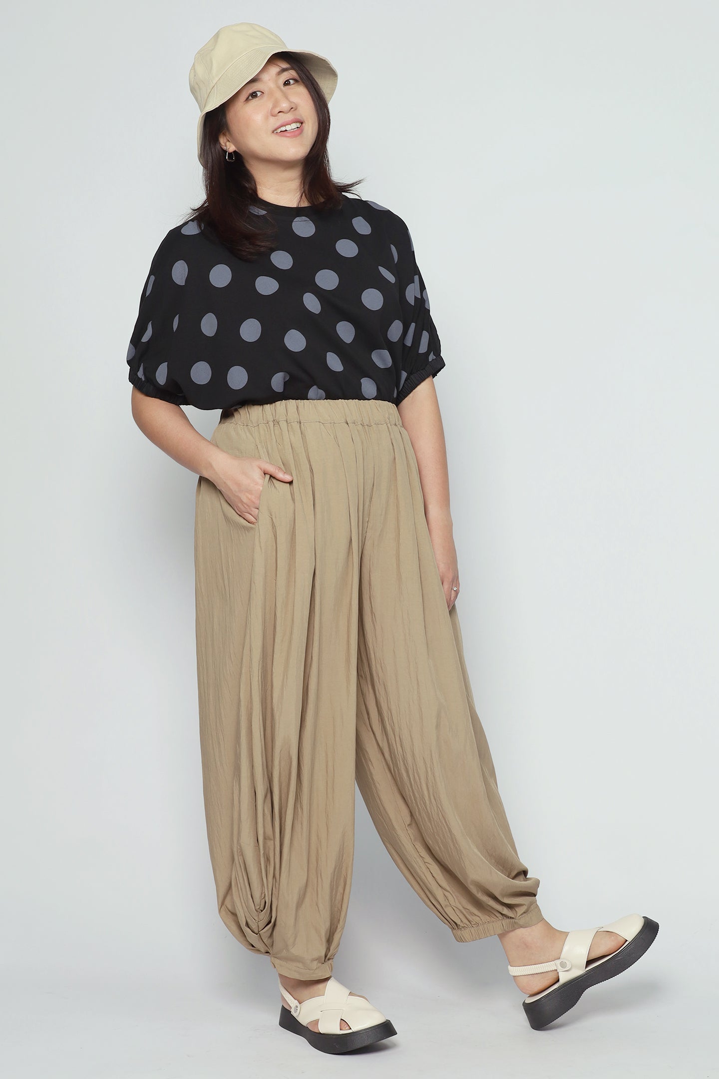 Cedar Pants in Khaki