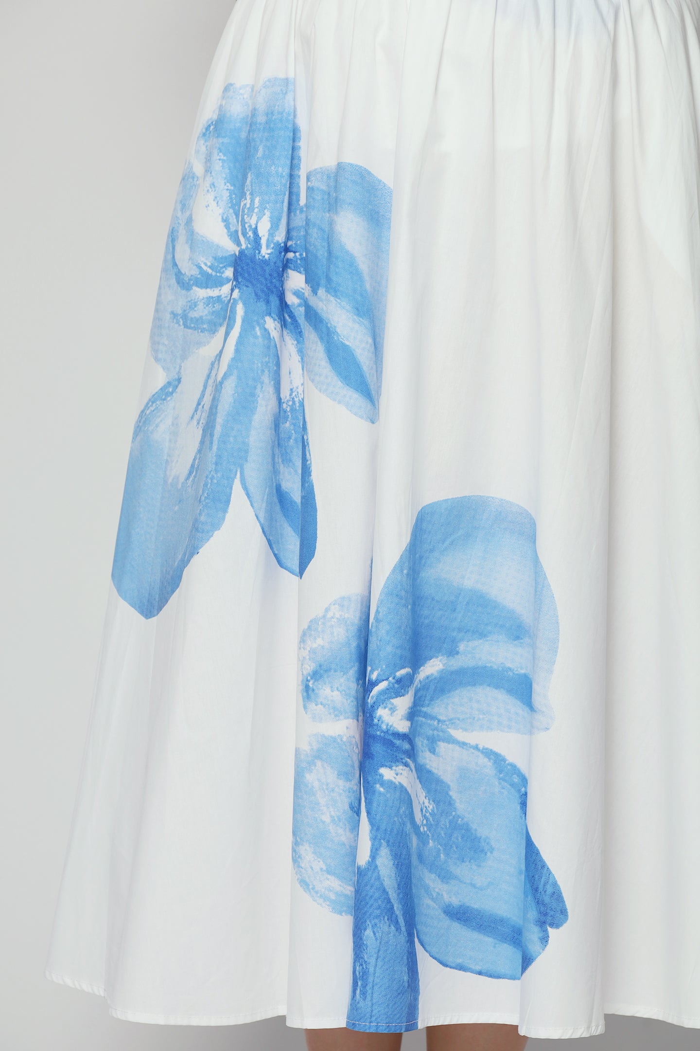 Backorders Cheong 2 in 1 Top and Skirt Set in White