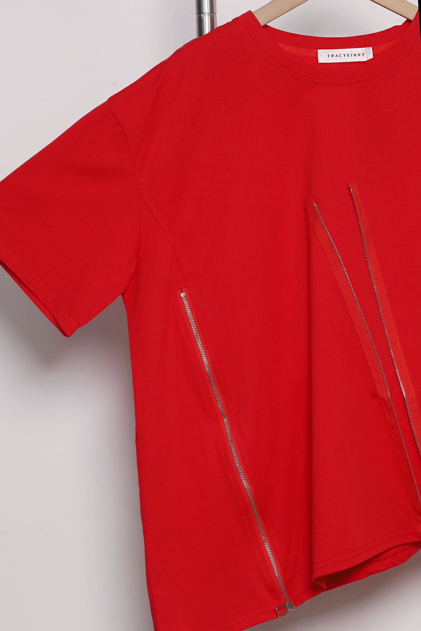 Easy by TE - Cairnhill Zipper Top in Red