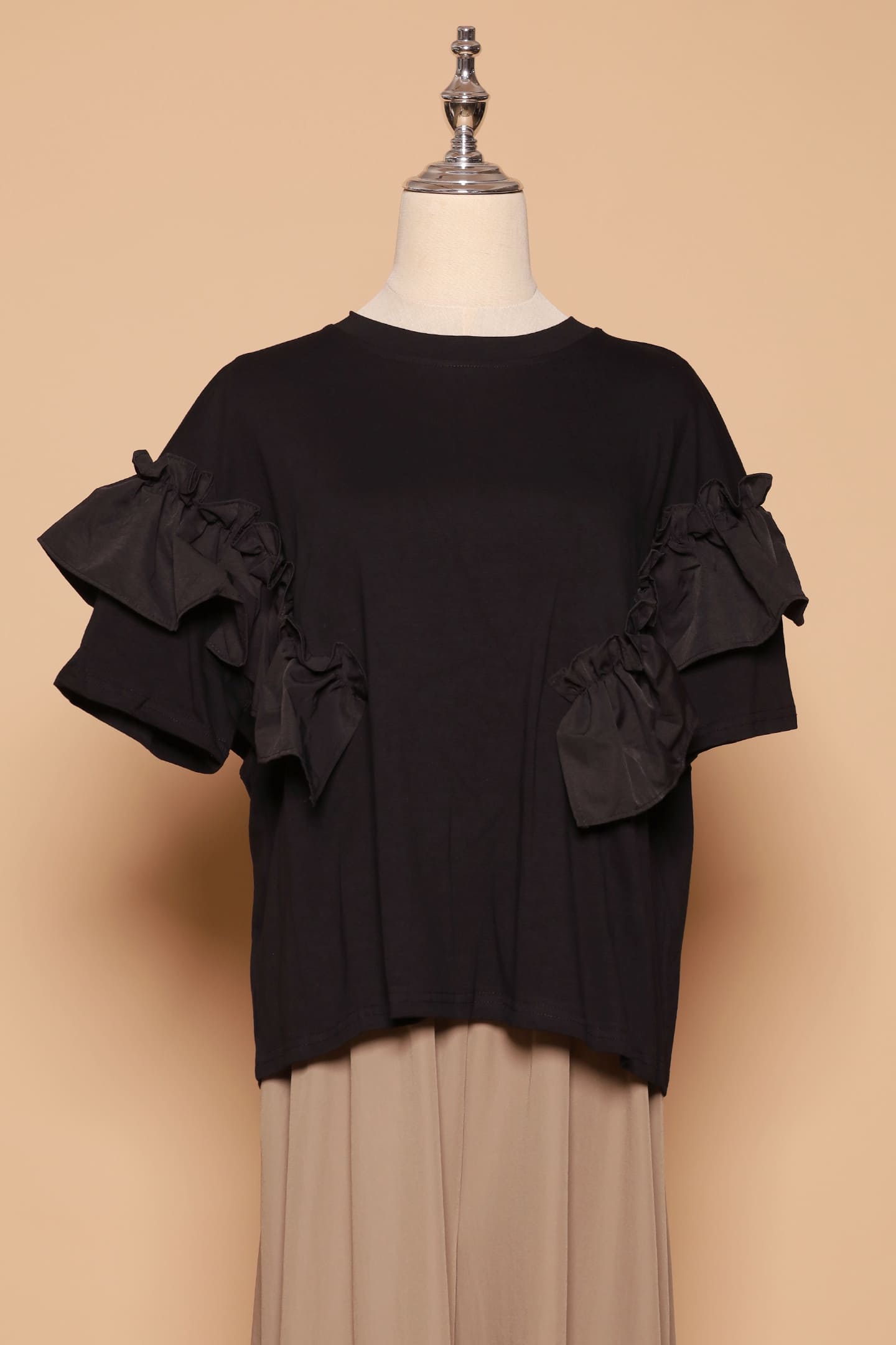 PO - Caran Frill Top in Black