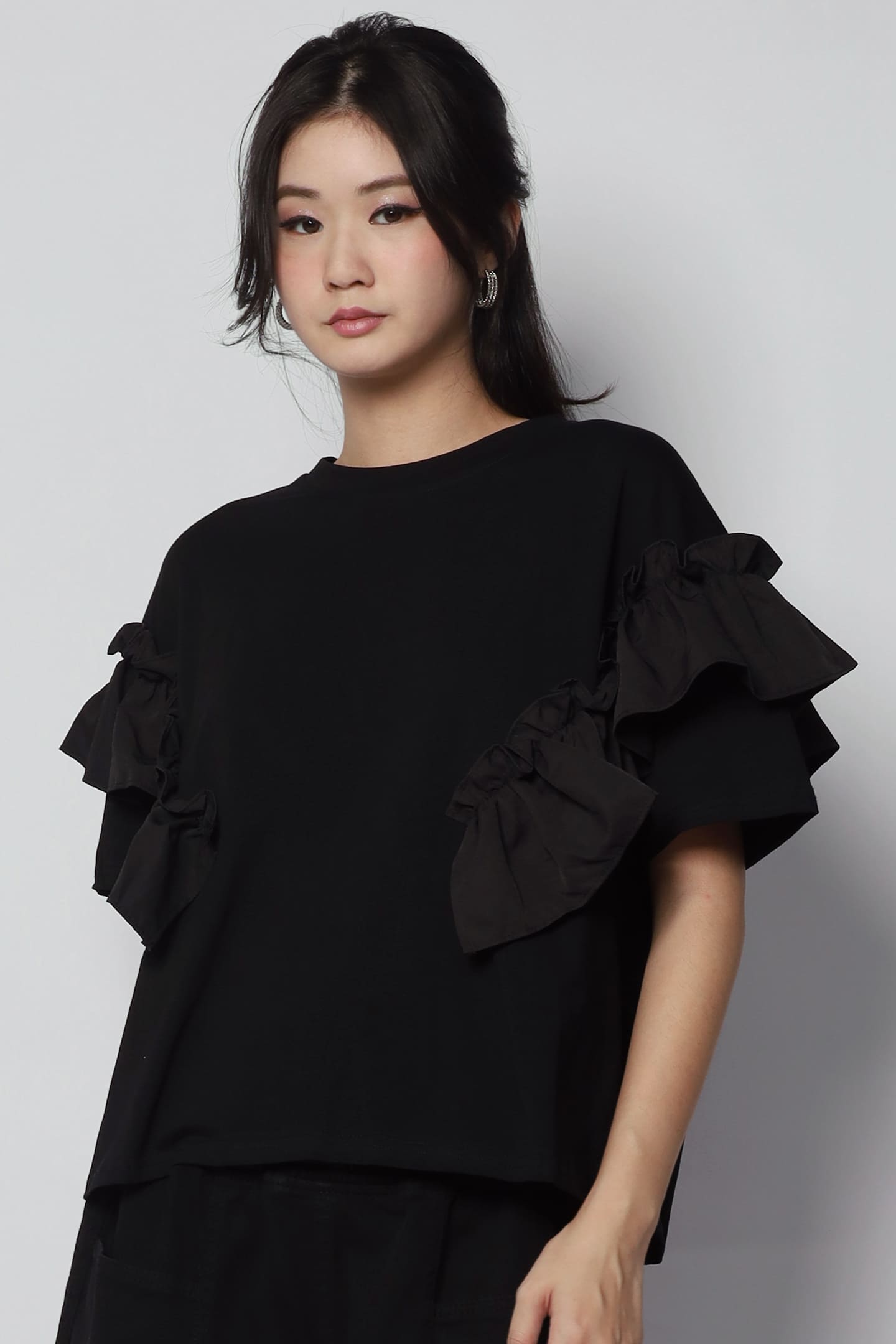 Caran Frill Top in Black