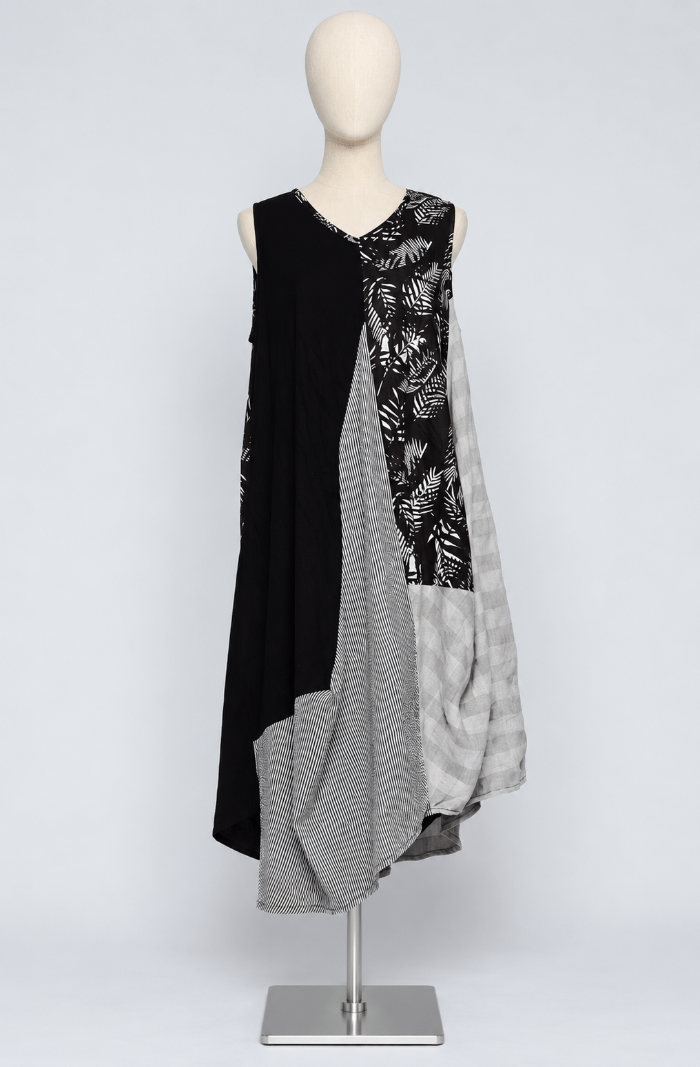 PO - Torie Dress in Black Ferns