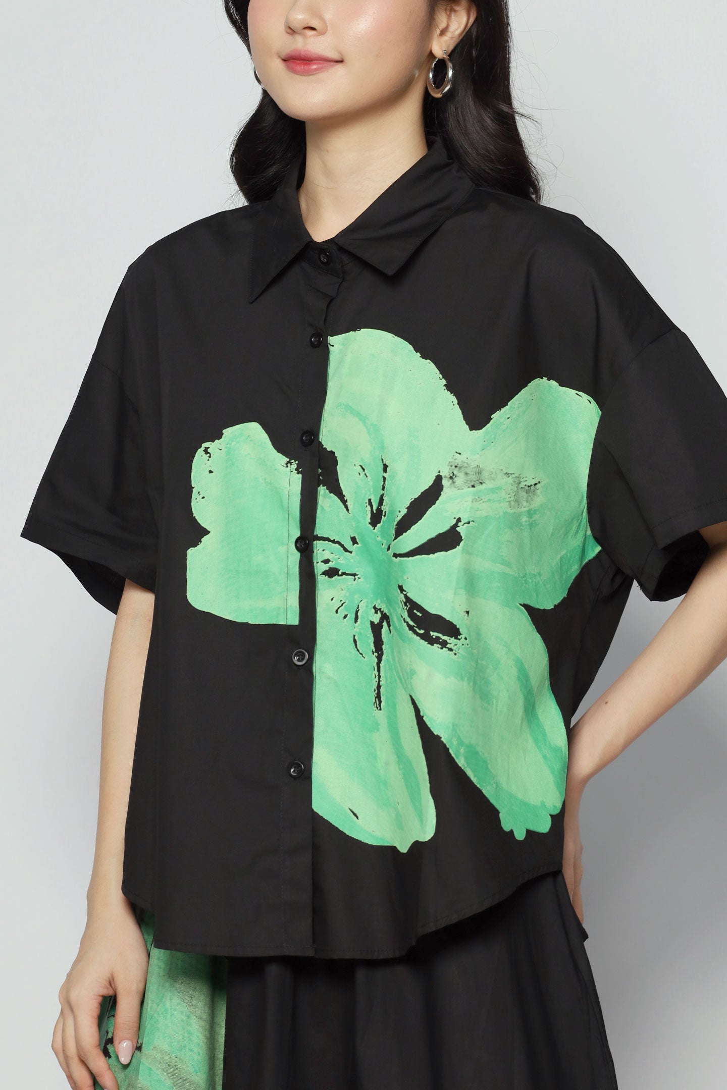 Cheong 2 in 1 Top and Skirt Set in Black