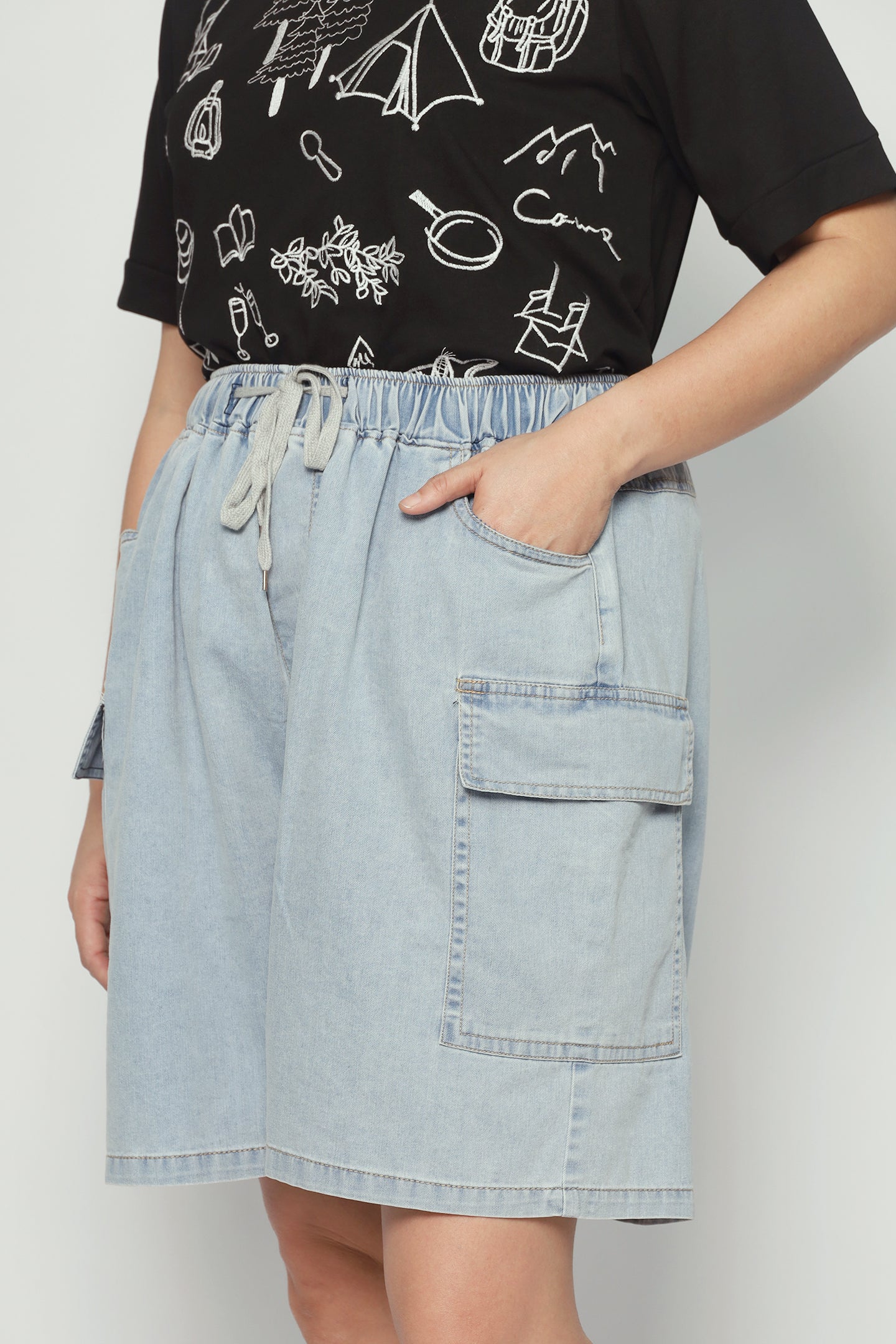 Clayton Shorts in Light Denim