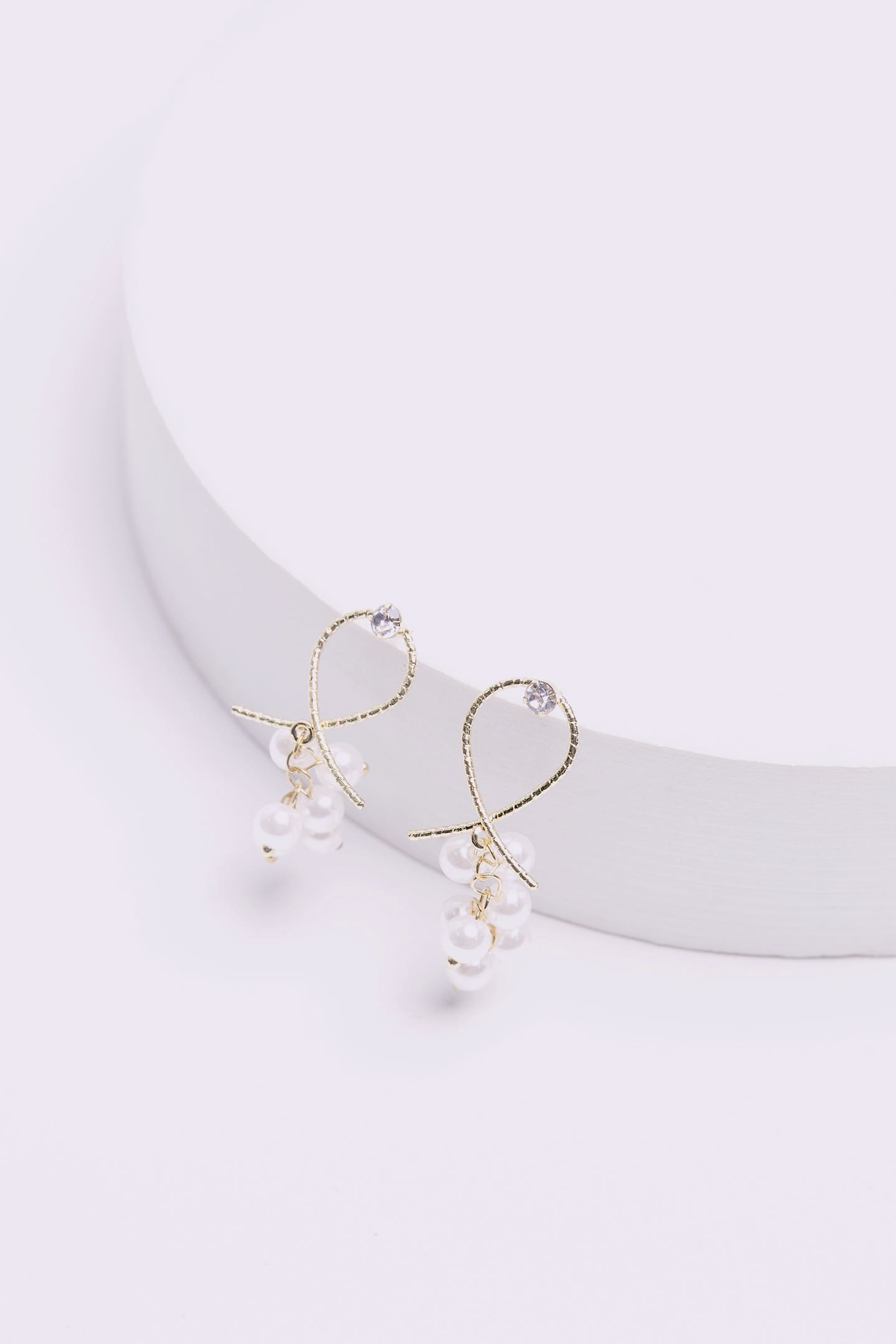 Cross Knot Pearl Dangling Earrings