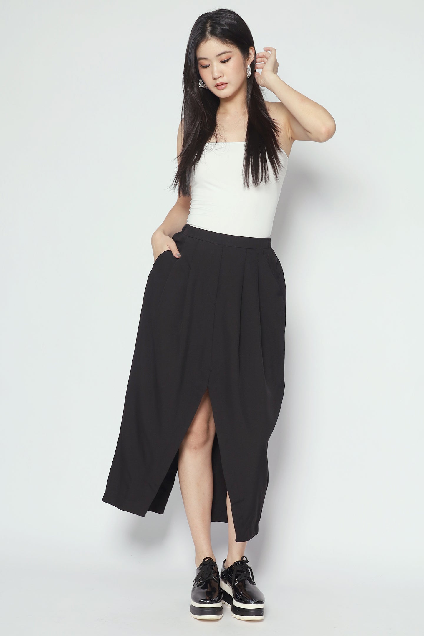 Cyra Slit Skirt in Black