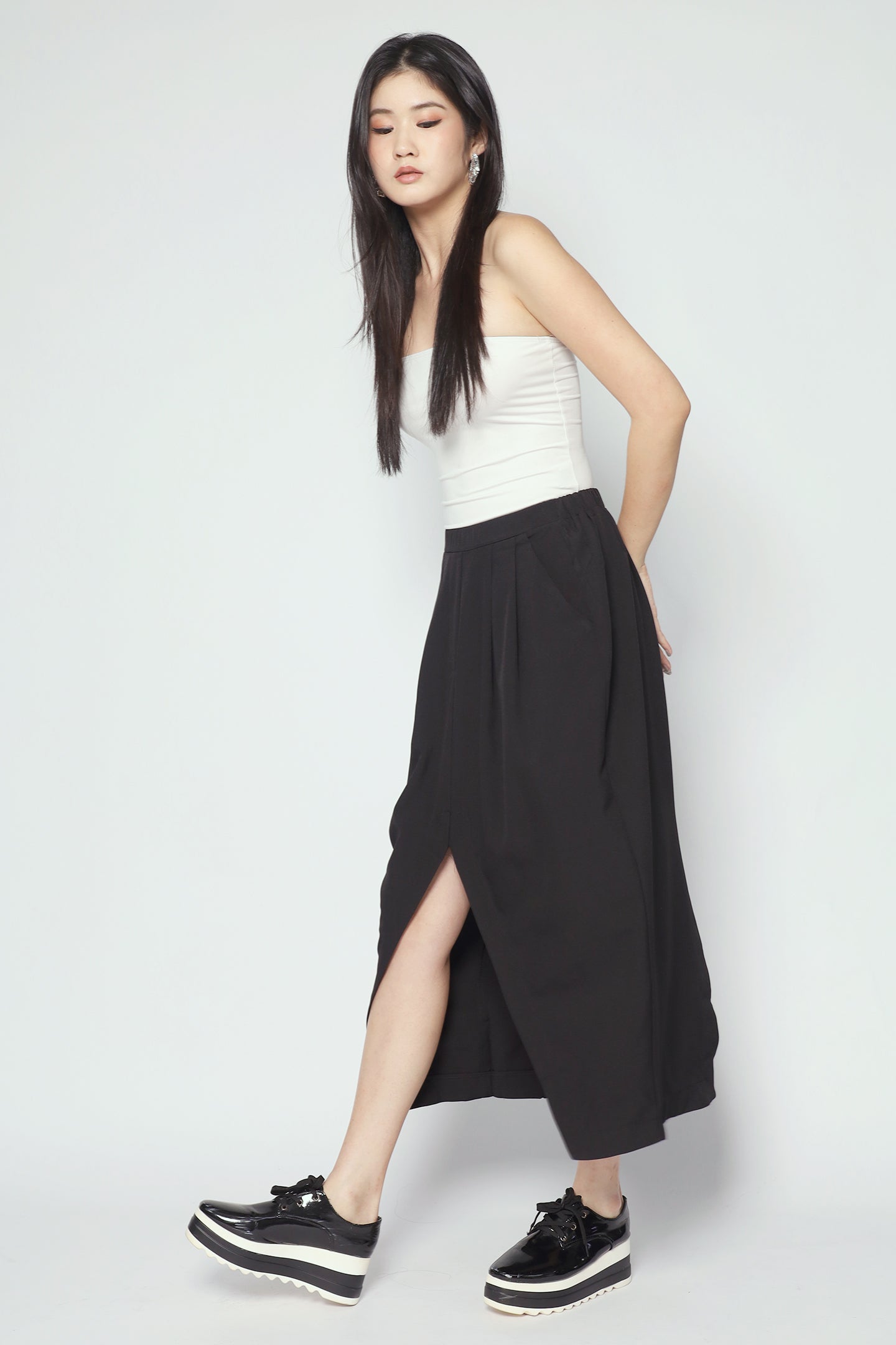 Cyra Slit Skirt in Black