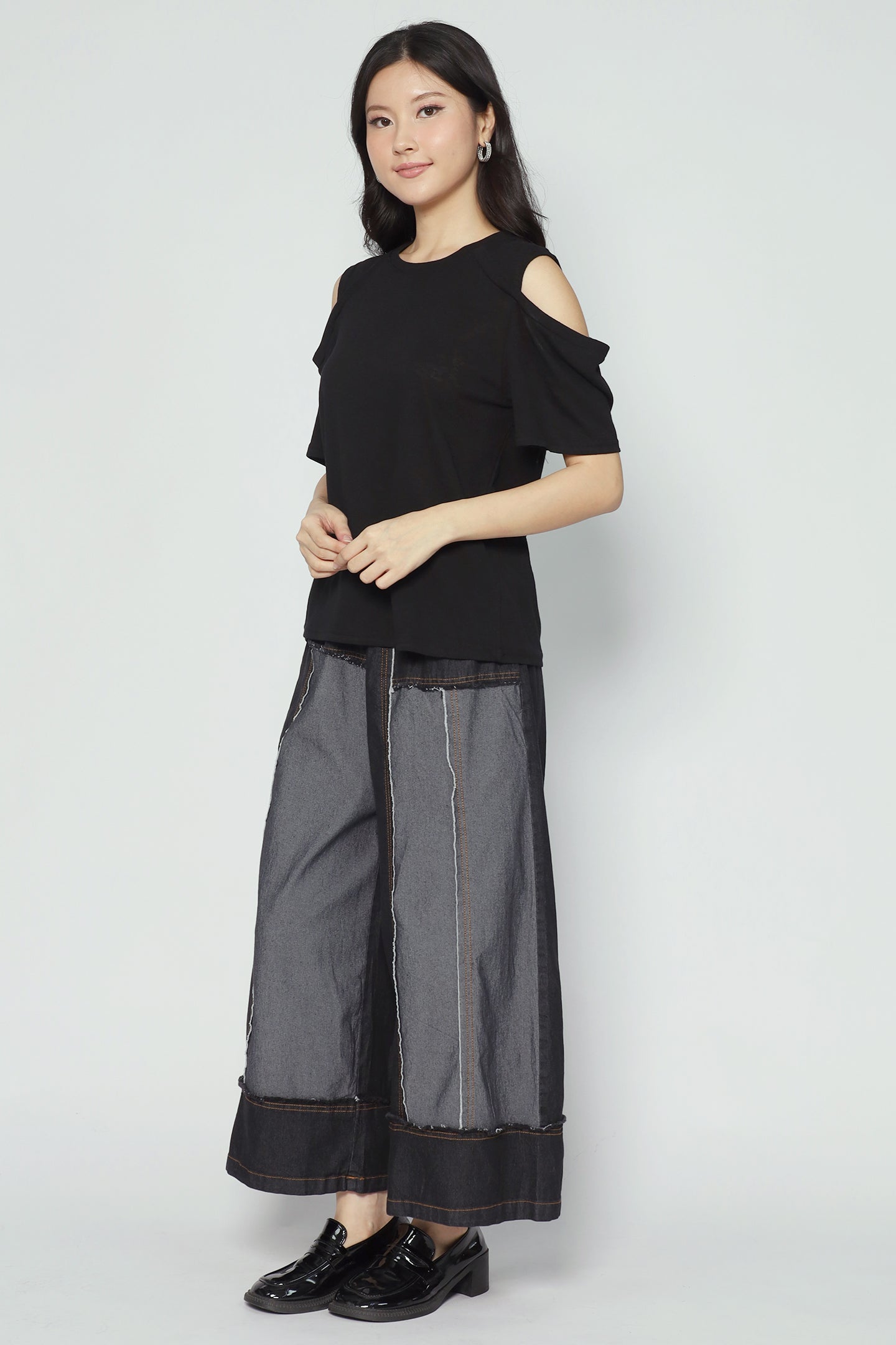 Dew Cold Shoulder Top in Black