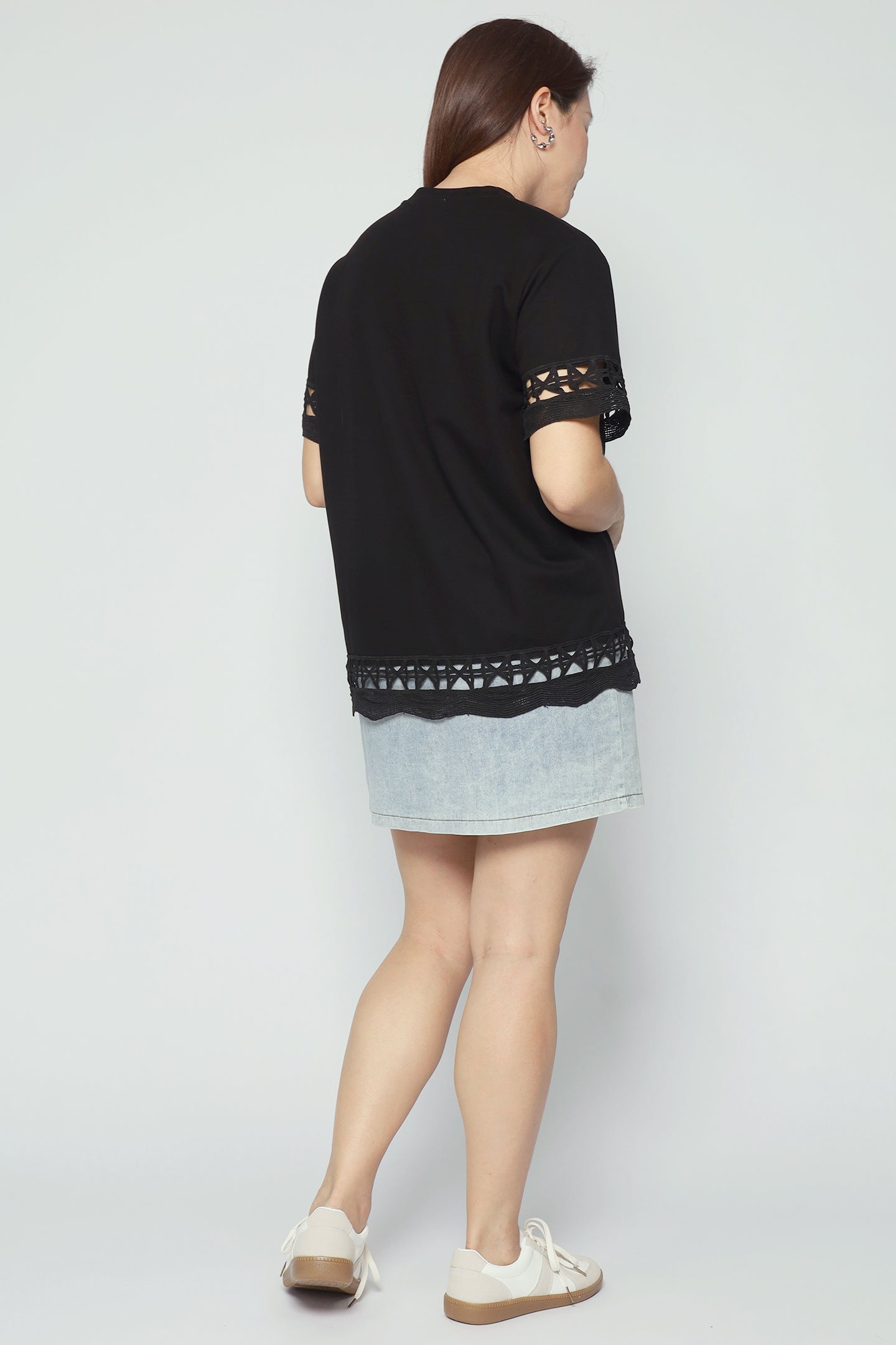 Backorders Drew Crochet Top in Black