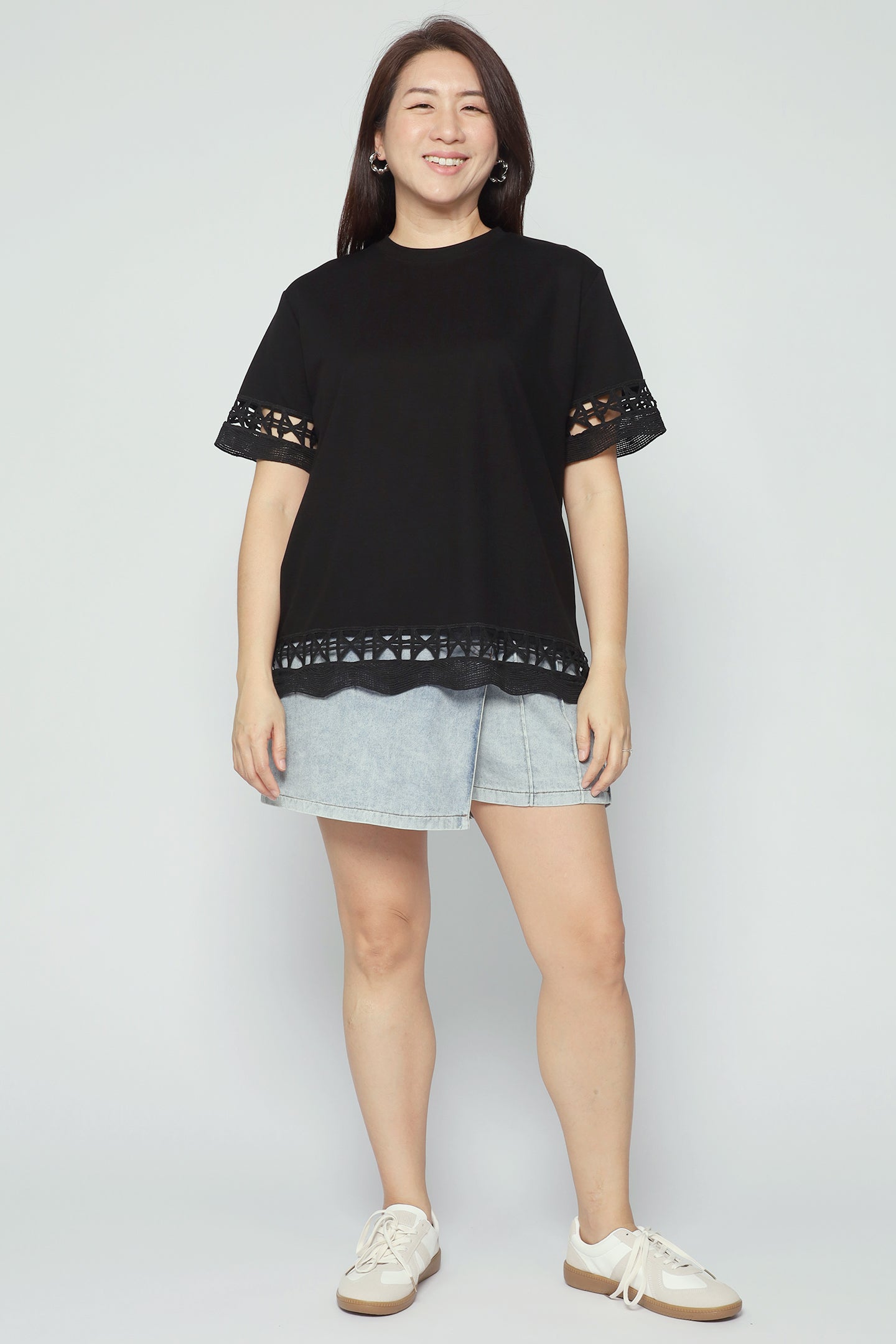 Backorders Drew Crochet Top in Black