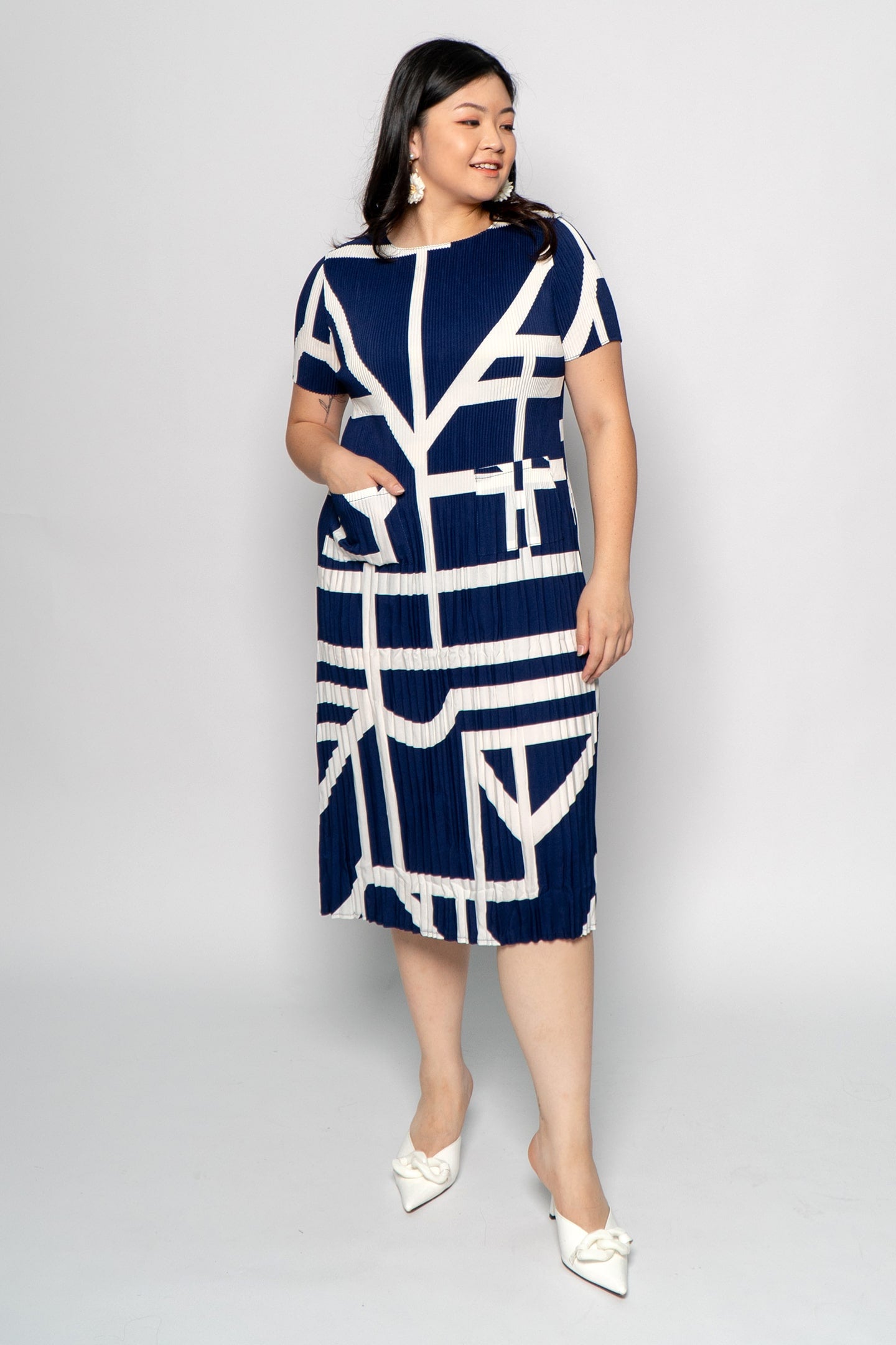Vera Pleated Dress in Blue Lines